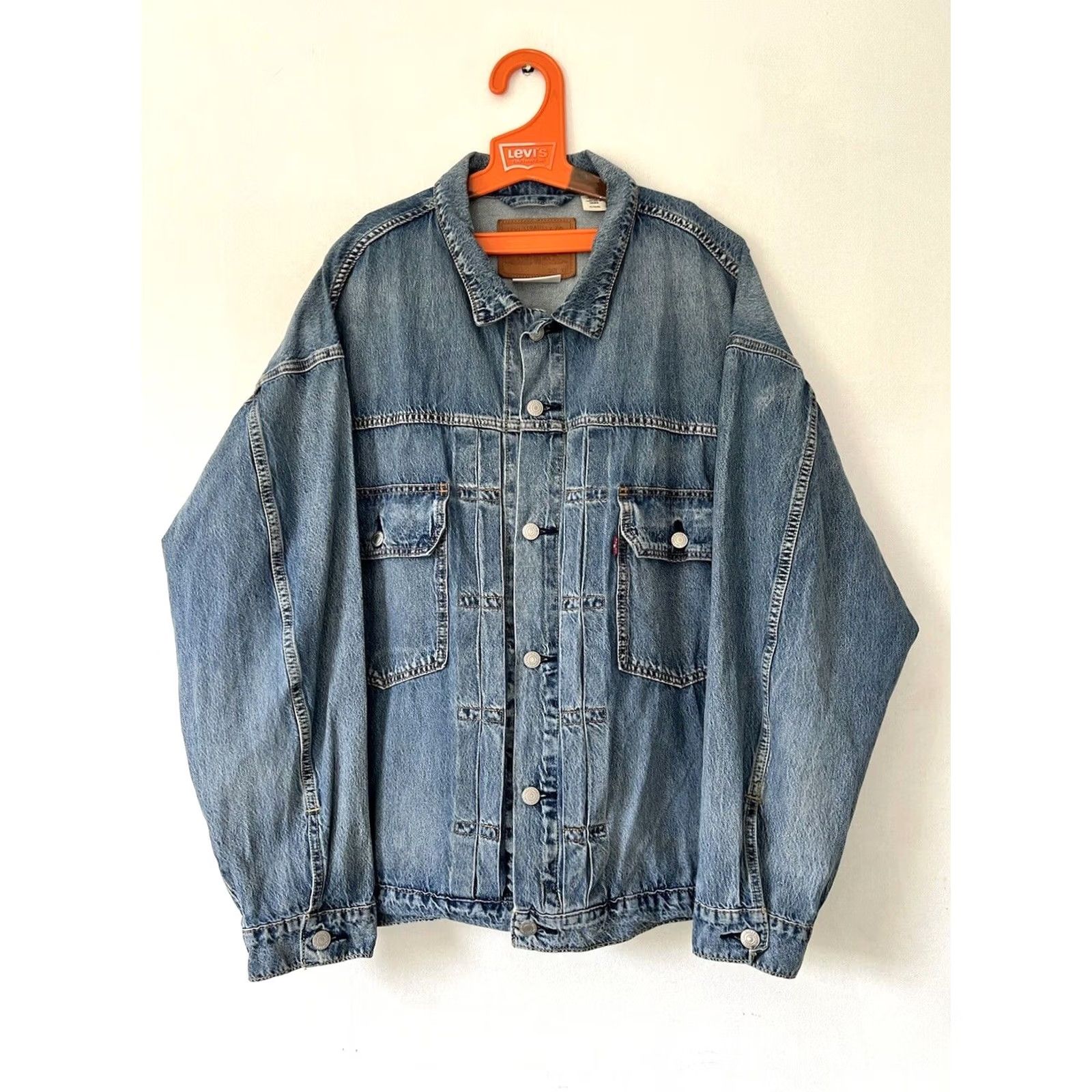 Levi's Levi’s Type 2 Jacket XL Trucker Regular Mens Blue Denim 58in Chest 58 in Oversized 2019 Premium BNWOT Size US XL / EU 56 / 4 - 5 Thumbnail