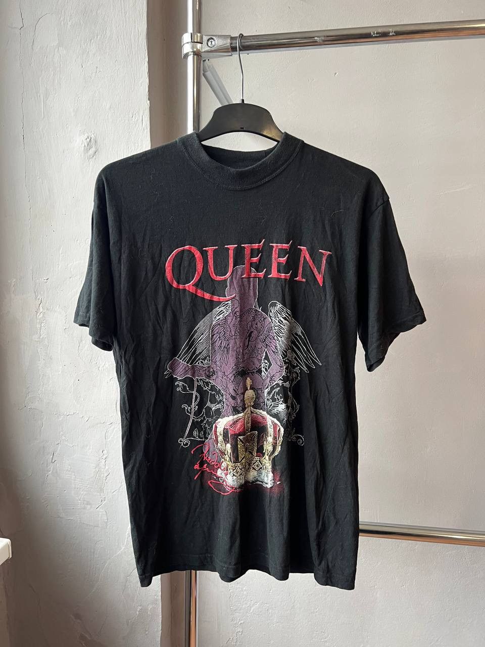 Vintage VINTAGE QUEEN ‘FREDDIE MERCURY CROWN’ ROCK BAND T SHIRT SZ M Size US M / EU 48-50 / 2 - 2 Thumbnail