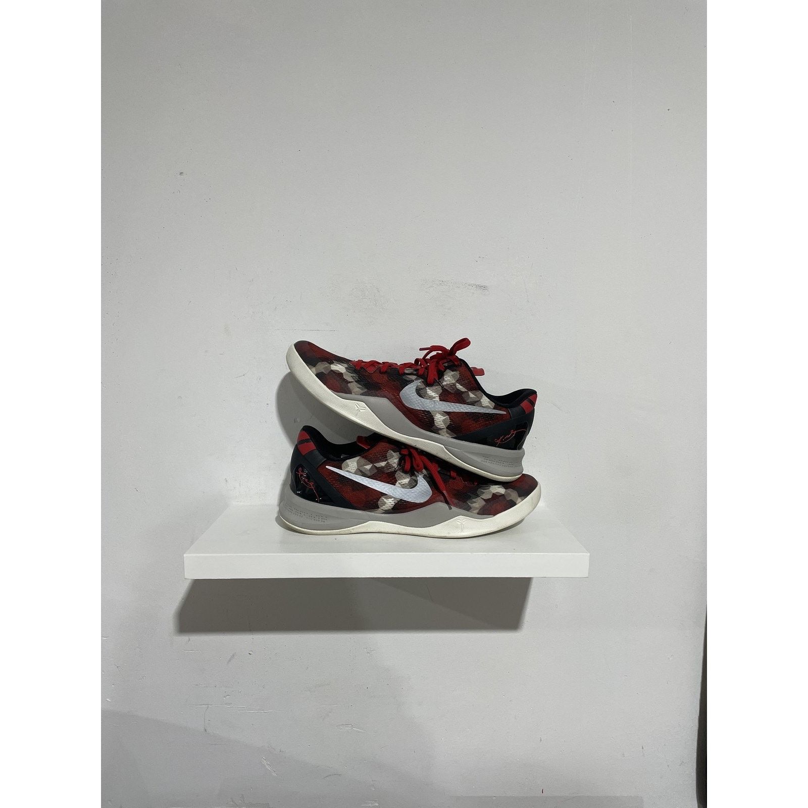 Other Kobe 8 Milk Snake Size 10 Preowned Size US 10 / EU 43 - 1 Thumbnail