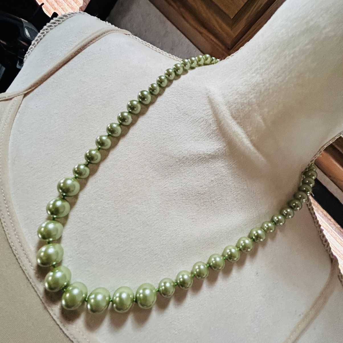 Vintage Vintage mint green glass hand knotted pearl 925 necklace Size ONE SIZE - 1 Thumbnail