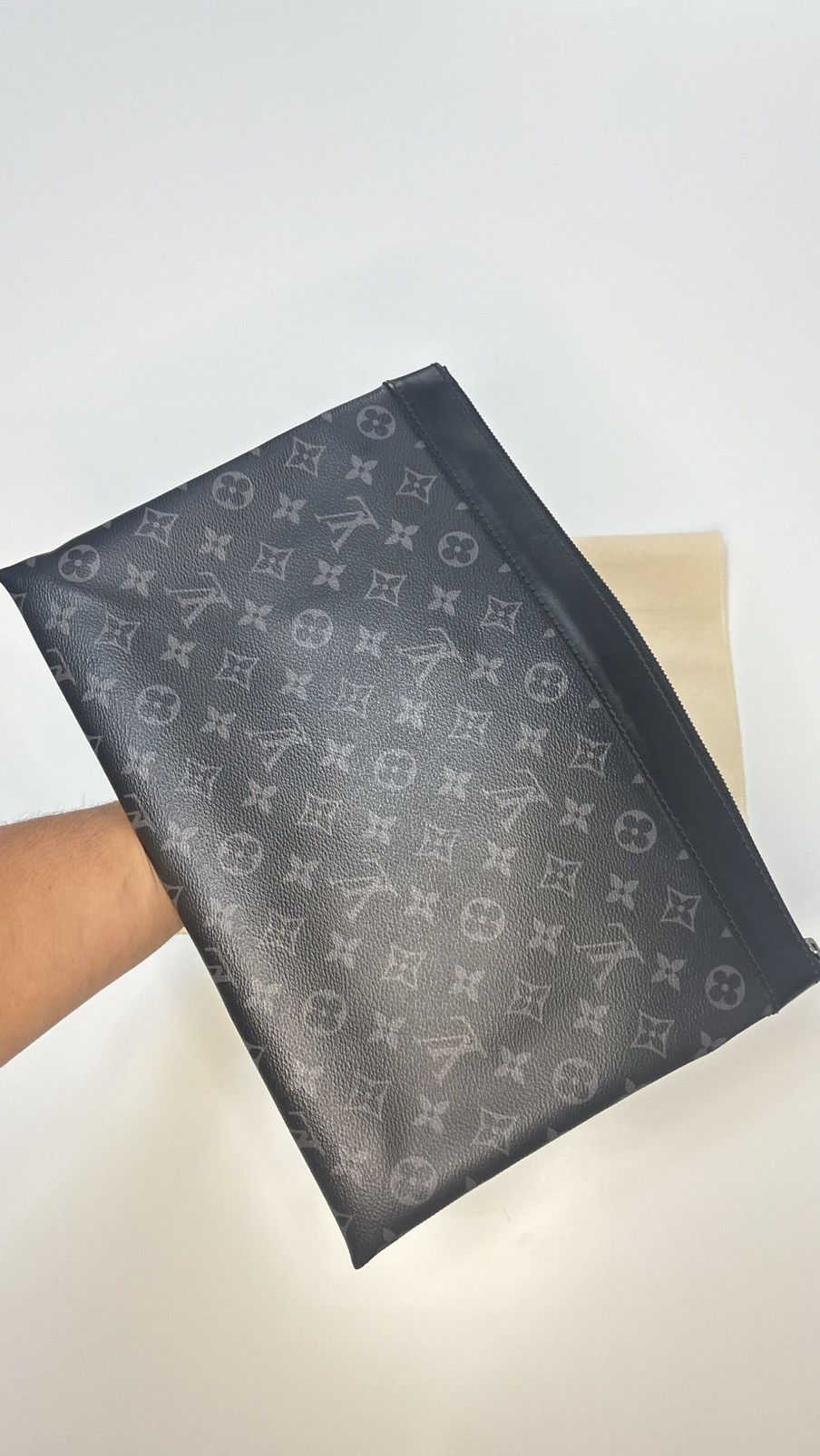 Louis Vuitton Louis Vuitton Pochette Voyage Eclipse Monogram Black Size ONE SIZE - 5 Thumbnail