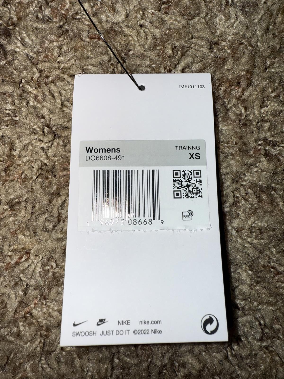 Nike Nike Zenvy Strappy Women's Light- Support Padded Sports Bra Size ONE SIZE - 7 Thumbnail