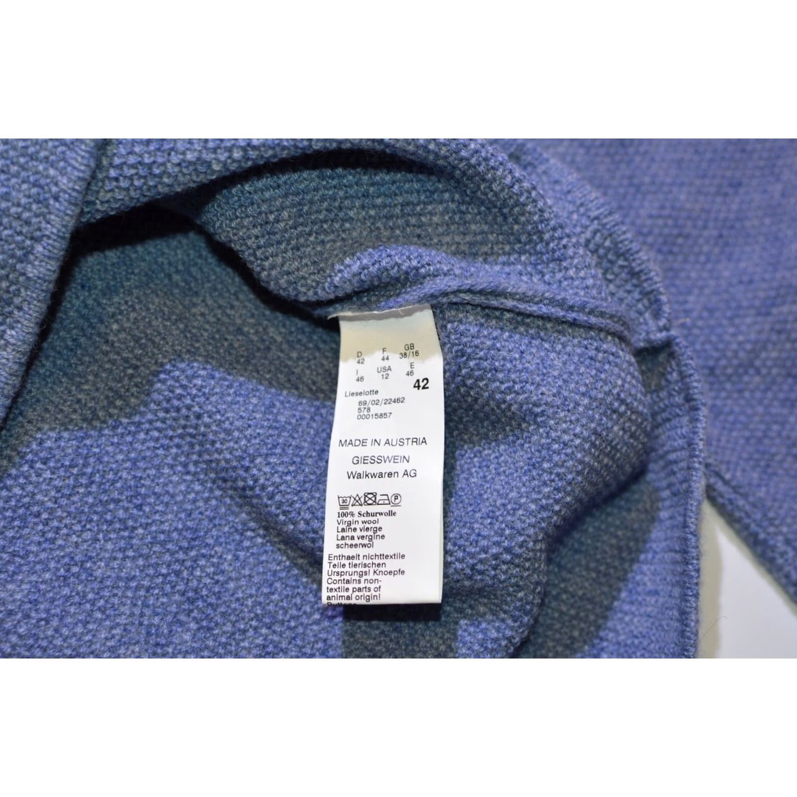 Vintage VINTAGE Giesswein Lieselotte Virgin Wool Cardigan Sweater Women Blue 42 Wool Giesswein Womens Cardigan Sweater 42 Austria Size M / US 6-8 / IT 42-44 - 5 Thumbnail