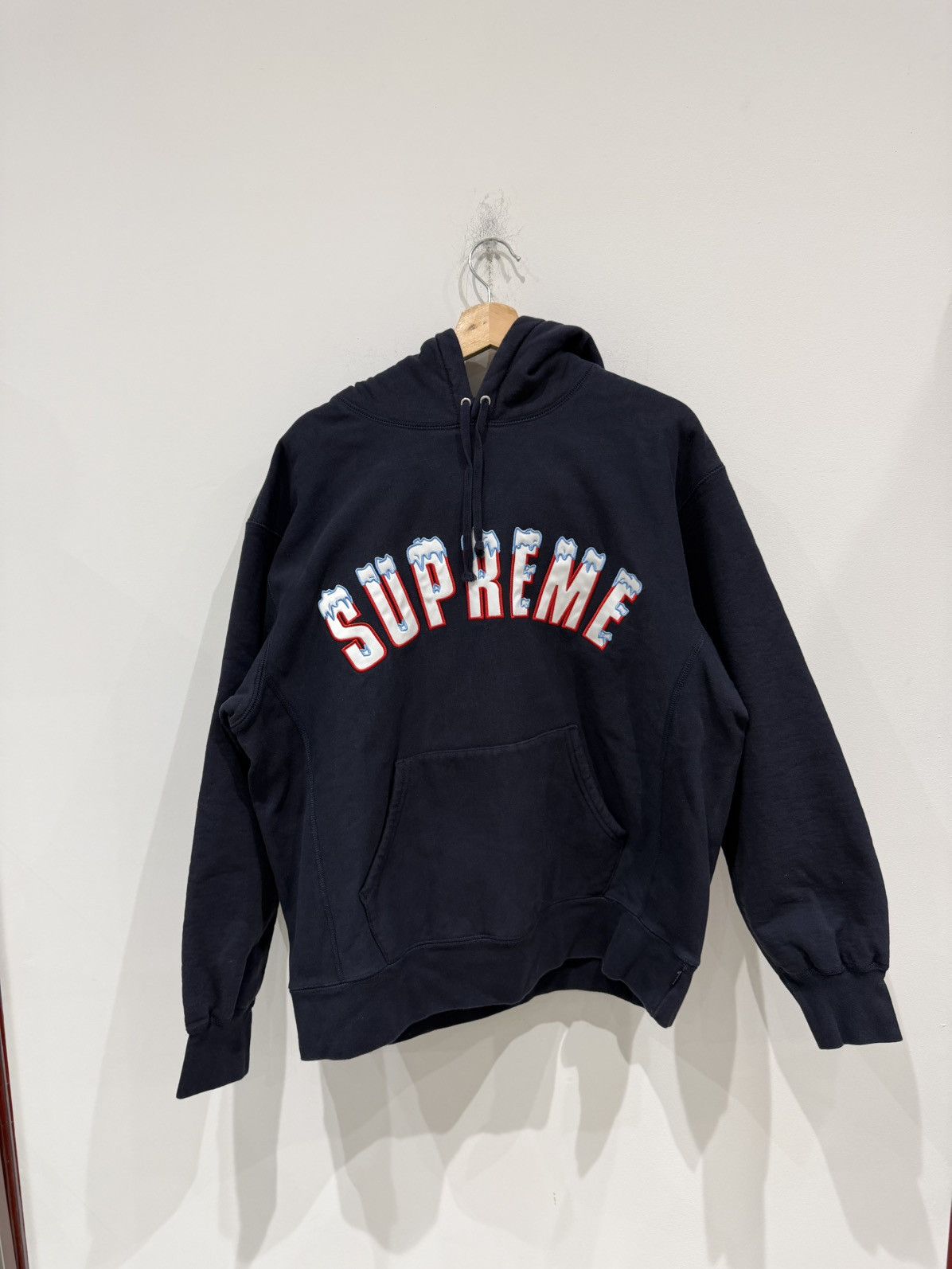 Supreme Supreme Icy Arc Hooded Sweatshirt Navy Size: L Size US L / EU 52-54 / 3 - 1 Thumbnail