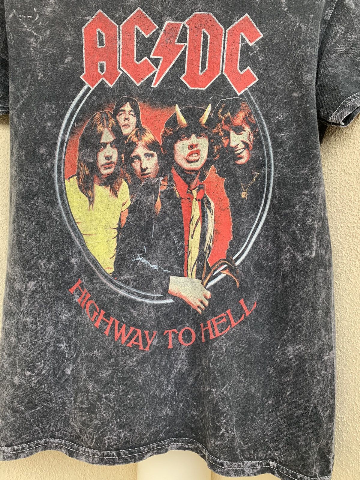 AC/DC AC/DC HIGHWAY TO HELL T-shirt Band Tees Rare Size US M / EU 48-50 / 2 - 6 Thumbnail
