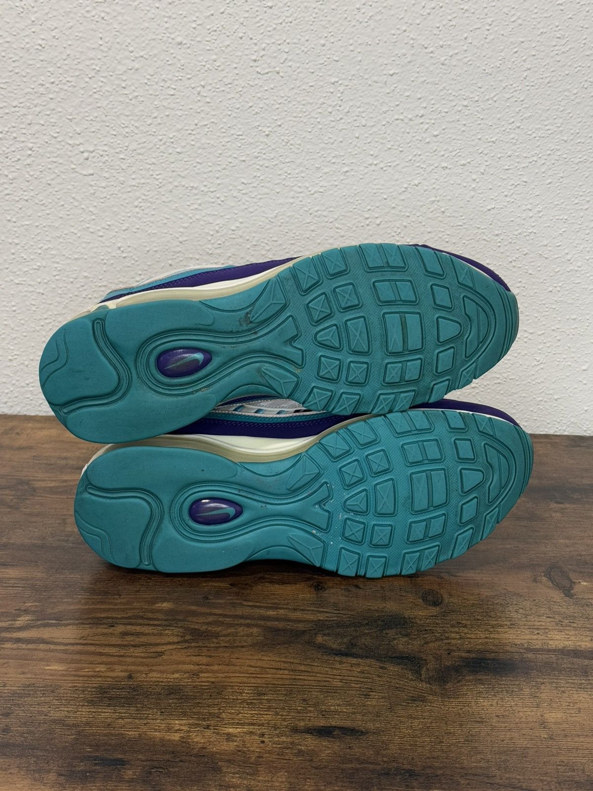 Nike Nike Air Max 98 Hornets size 10.5 Size US 10.5 / EU 43-44 - 10 Thumbnail