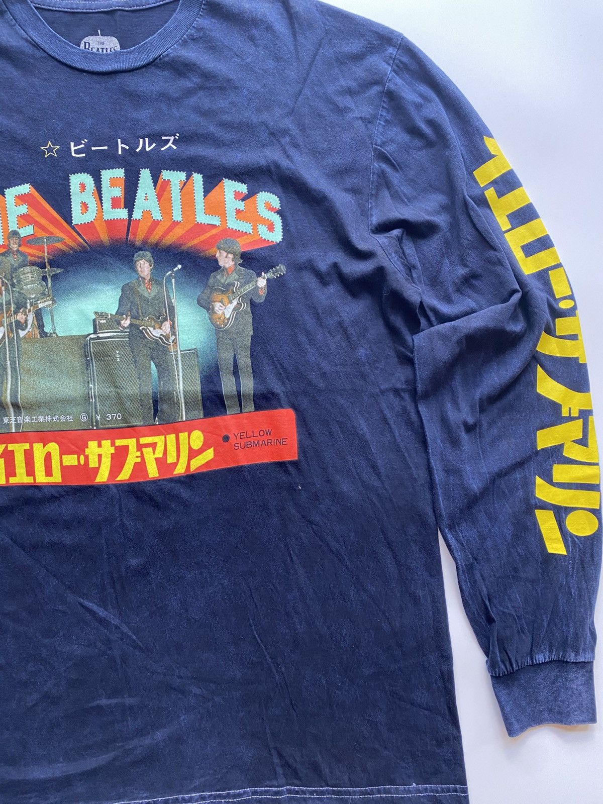 Band Tees THE BEATLES YELLOW SUBMARINE Size US L / EU 52-54 / 3 - 3 Thumbnail