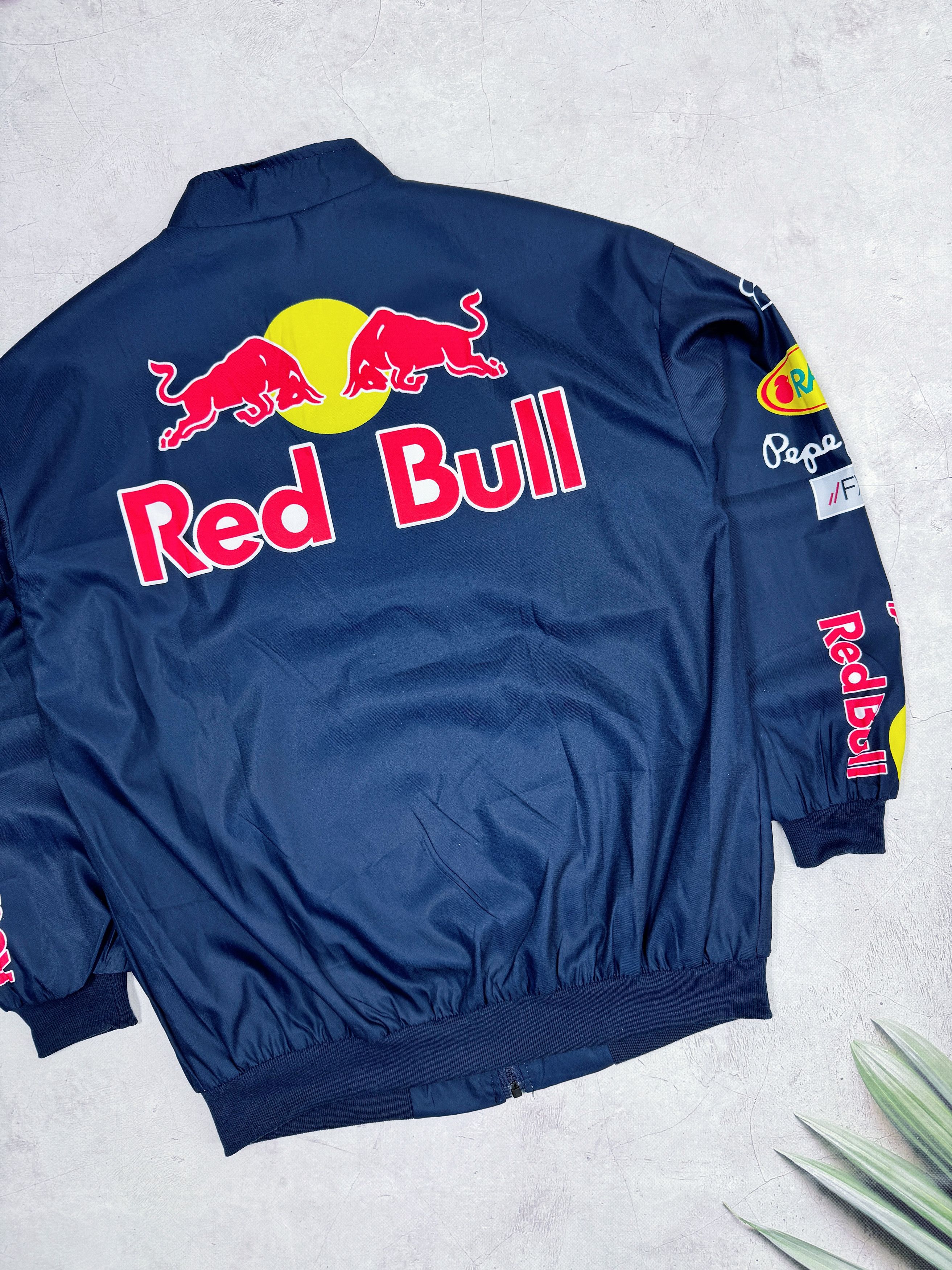 Formula 1 Red Bull F1 Team Light Jacket Racing Infiniti Pirelli Size US M / EU 48-50 / 2 - 18 Thumbnail