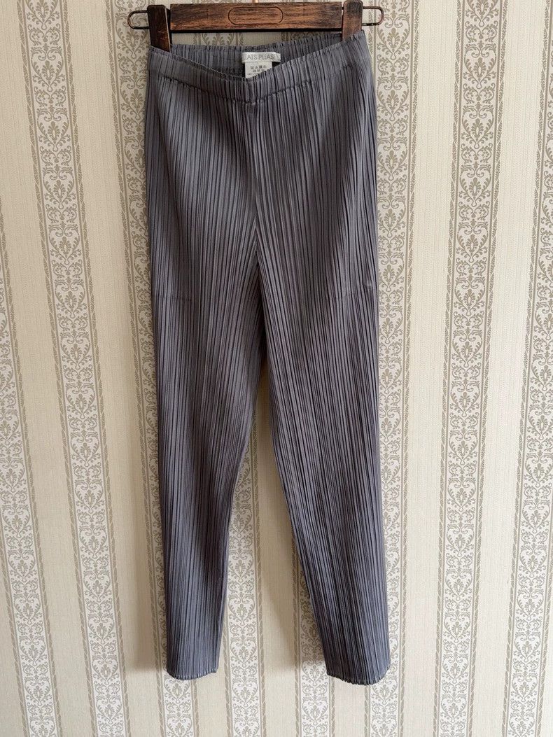 Issey Miyake issey miyake size:s Grey pleated pants 2505-Nextarrow Size US 26 / EU 42 - 1 Thumbnail