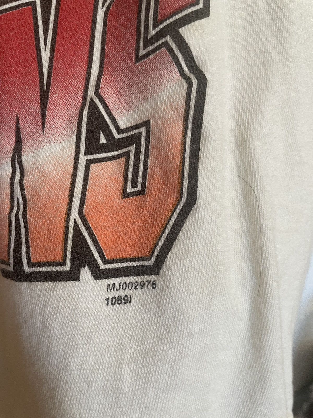 NBA × Vintage Vintage Chicago Bulls Tee 1997 Champs Size US M / EU 48-50 / 2 - 7 Thumbnail