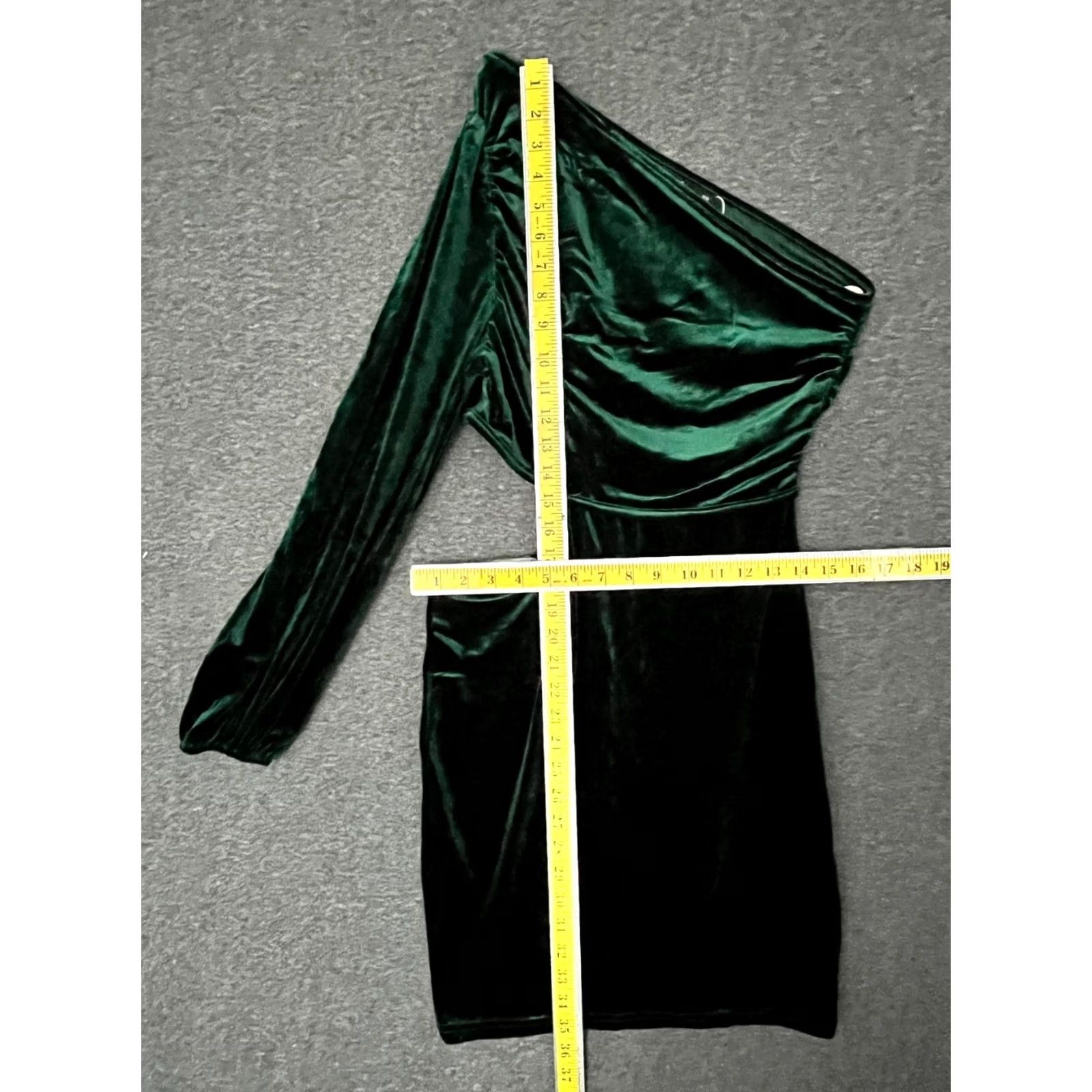 Vintage Simplee Hunter Green Velour One Shoulder Cutout Mini Dress M Women) Size M / US 6-8 / IT 42-44 - 4 Thumbnail