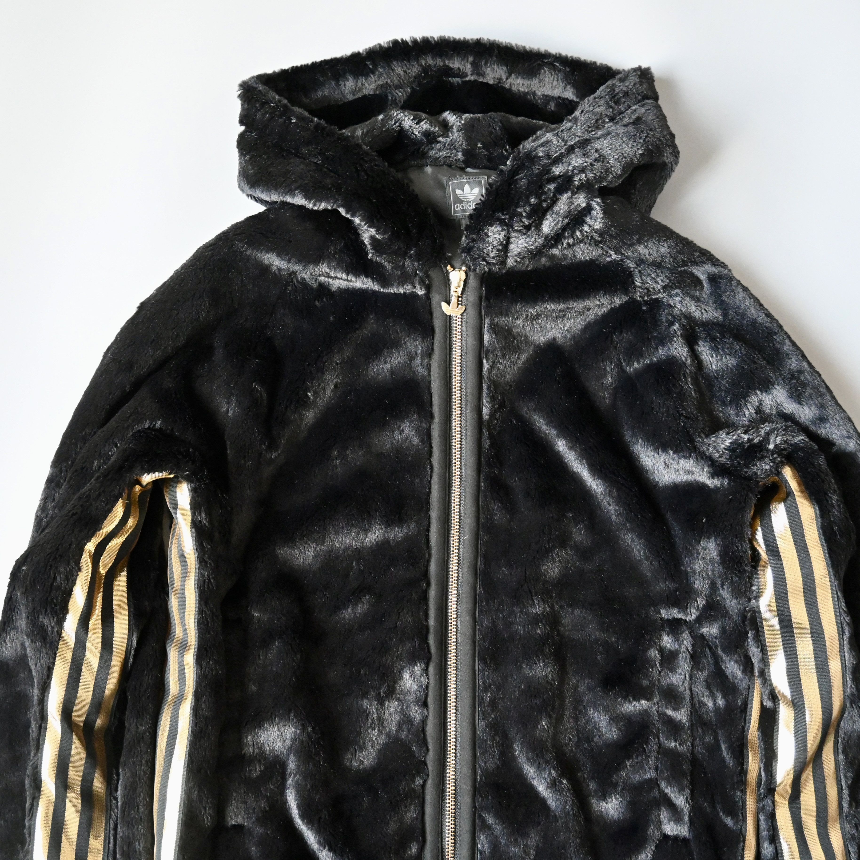 Adidas 2010s Adidas faux fur hooded jacket, gold three striped, XS Size US XS / EU 42 / 0 - 9 Thumbnail