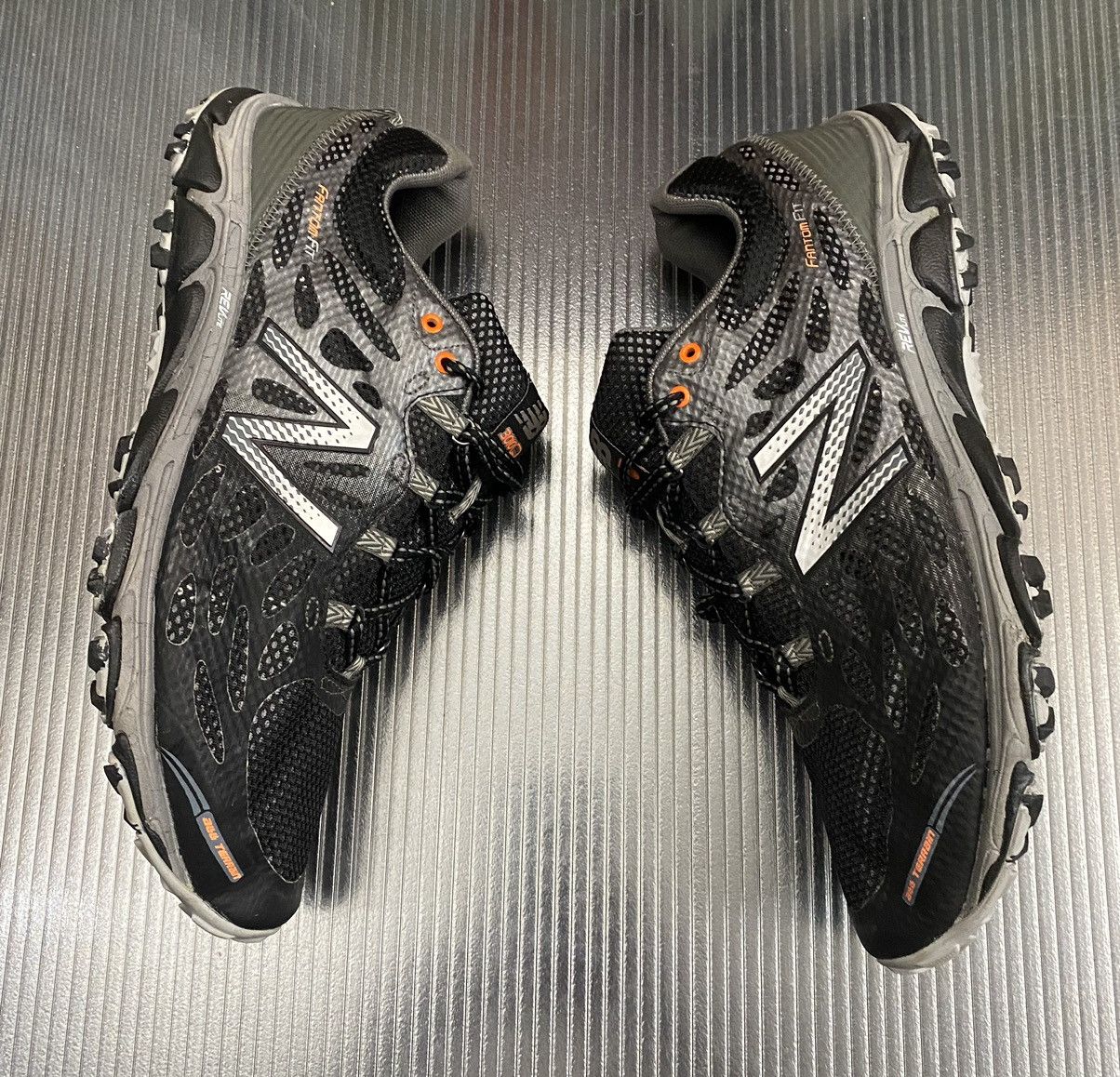 New Balance New Balance Men's 3010 trail fantom fit Black/Silver 12 Size US 12 / EU 45 - 5 Thumbnail