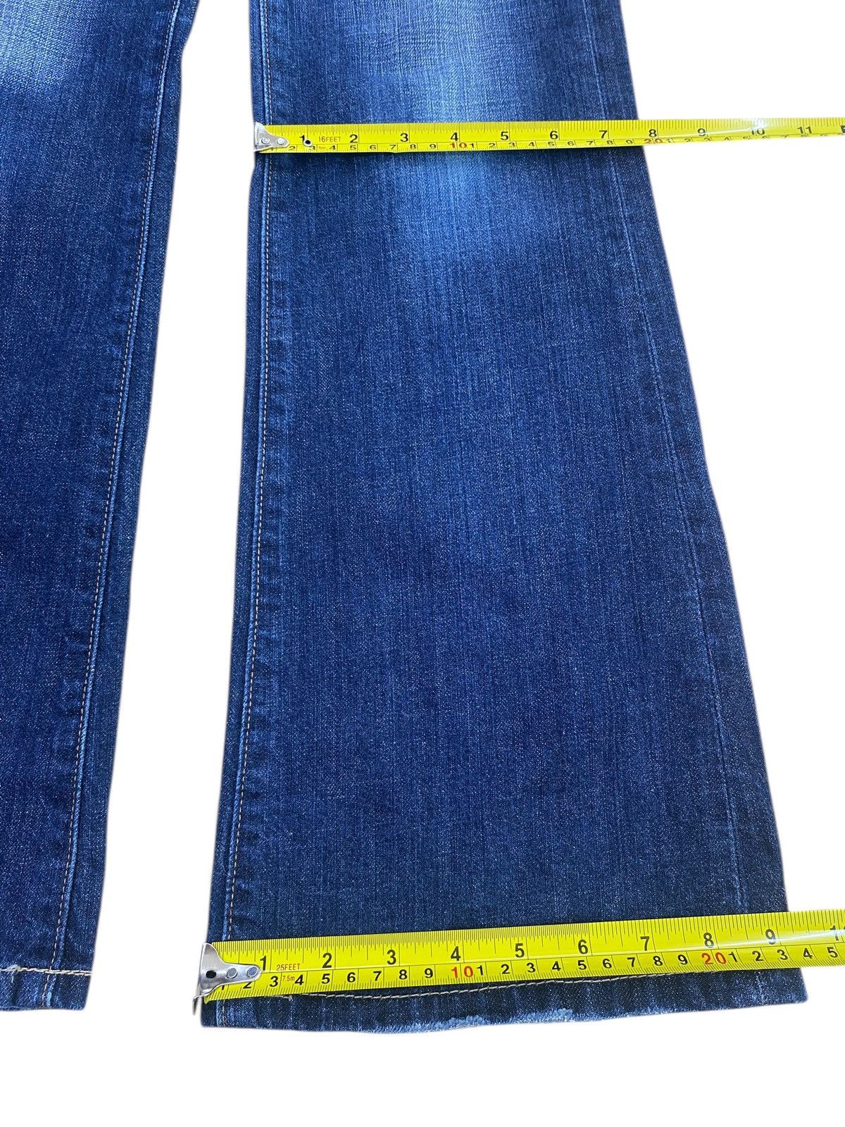 Levi's Levi’s Whiskers Faded Wash Style Flare Jeans Size US 28 / EU 44 - 7 Thumbnail