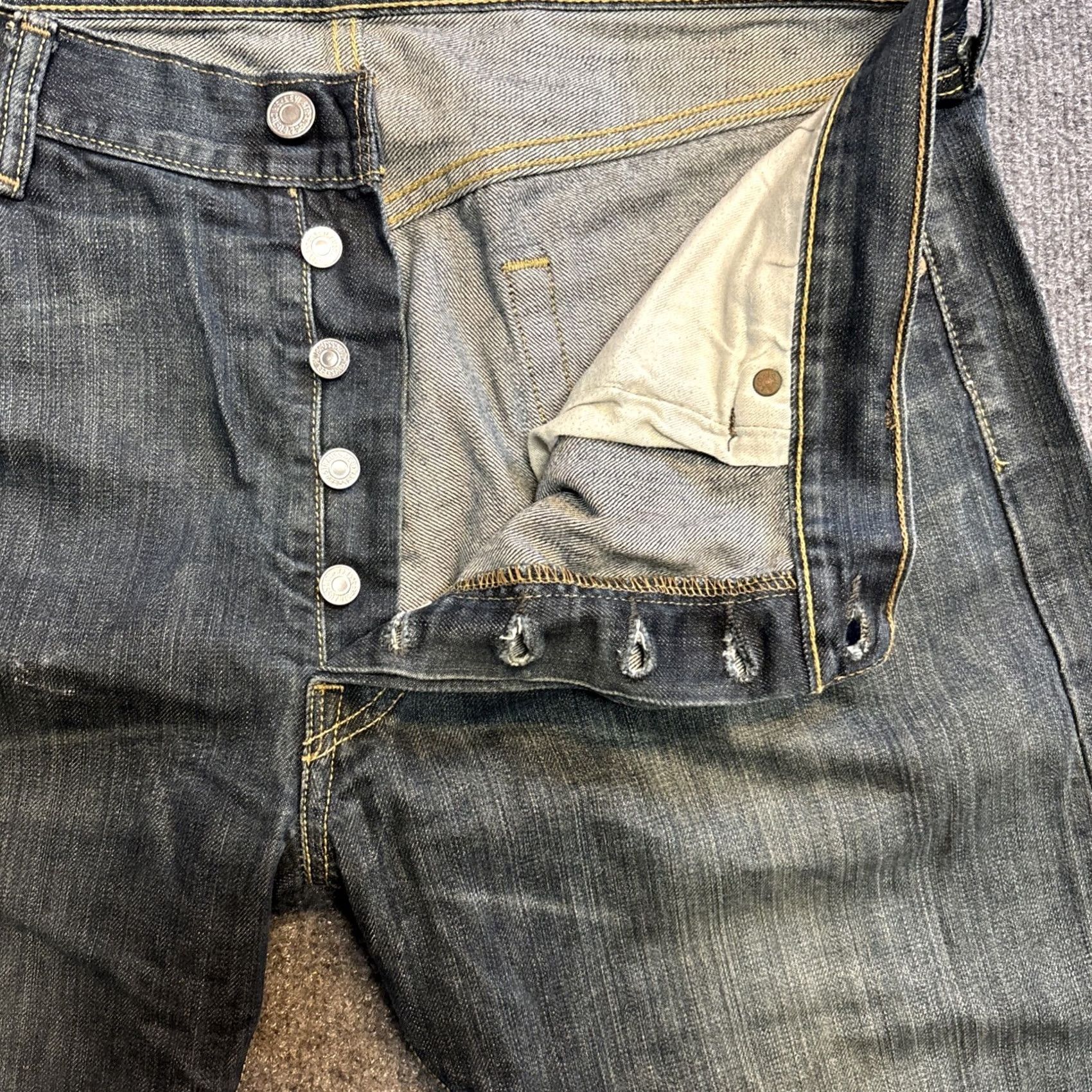 Levi's Levi’s 501 Jeans 36 X 29 Dark Blue Denim Button Fly Straight Men Regular Size: 36 Inseam 29 Size US 36 / EU 52 - 6 Thumbnail
