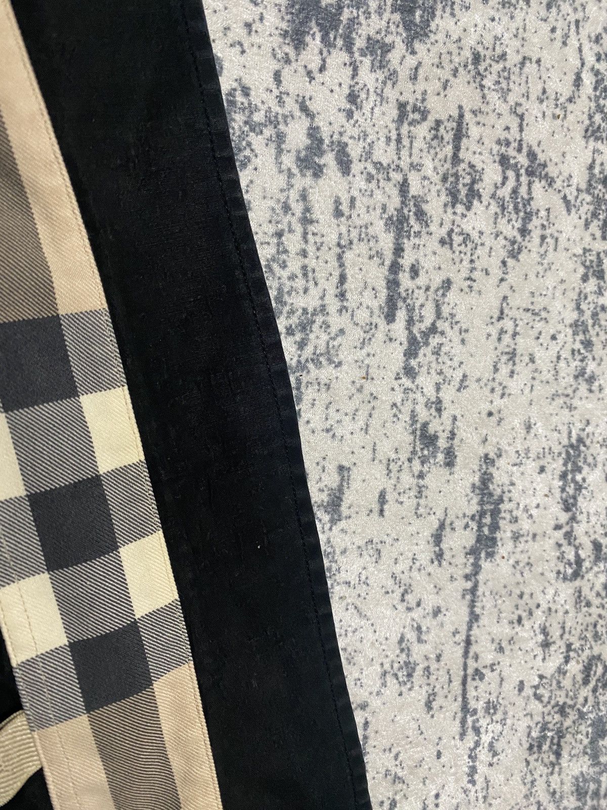 Burberry Burberry luxury shirt button up with pattern on cufs Size US XL / EU 56 / 4 - 14 Thumbnail