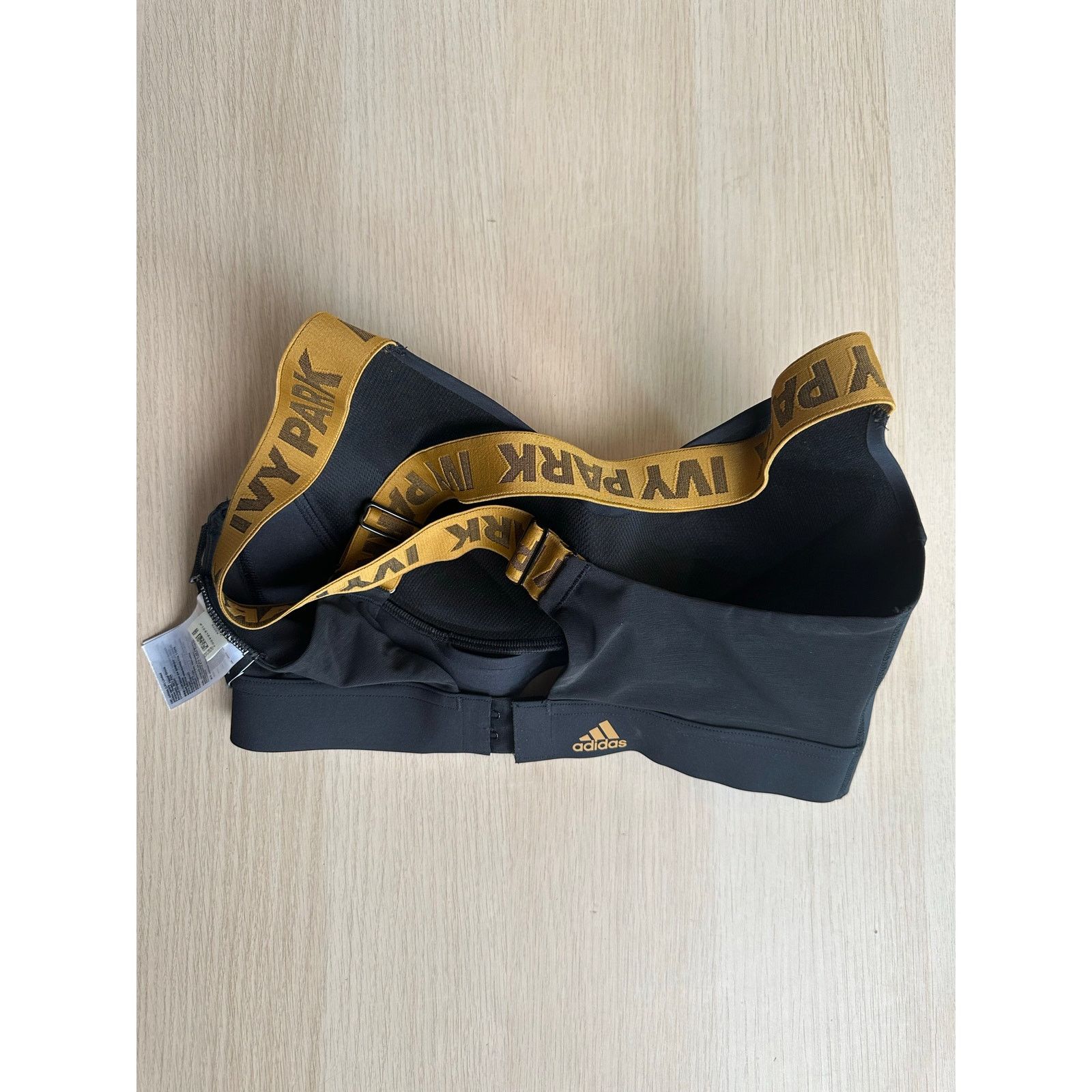 Ivy Park Adidas x Ivy Park Black and Gold Sports Bra - Size S - Mint Size S / US 4 / IT 40 - 2 Thumbnail