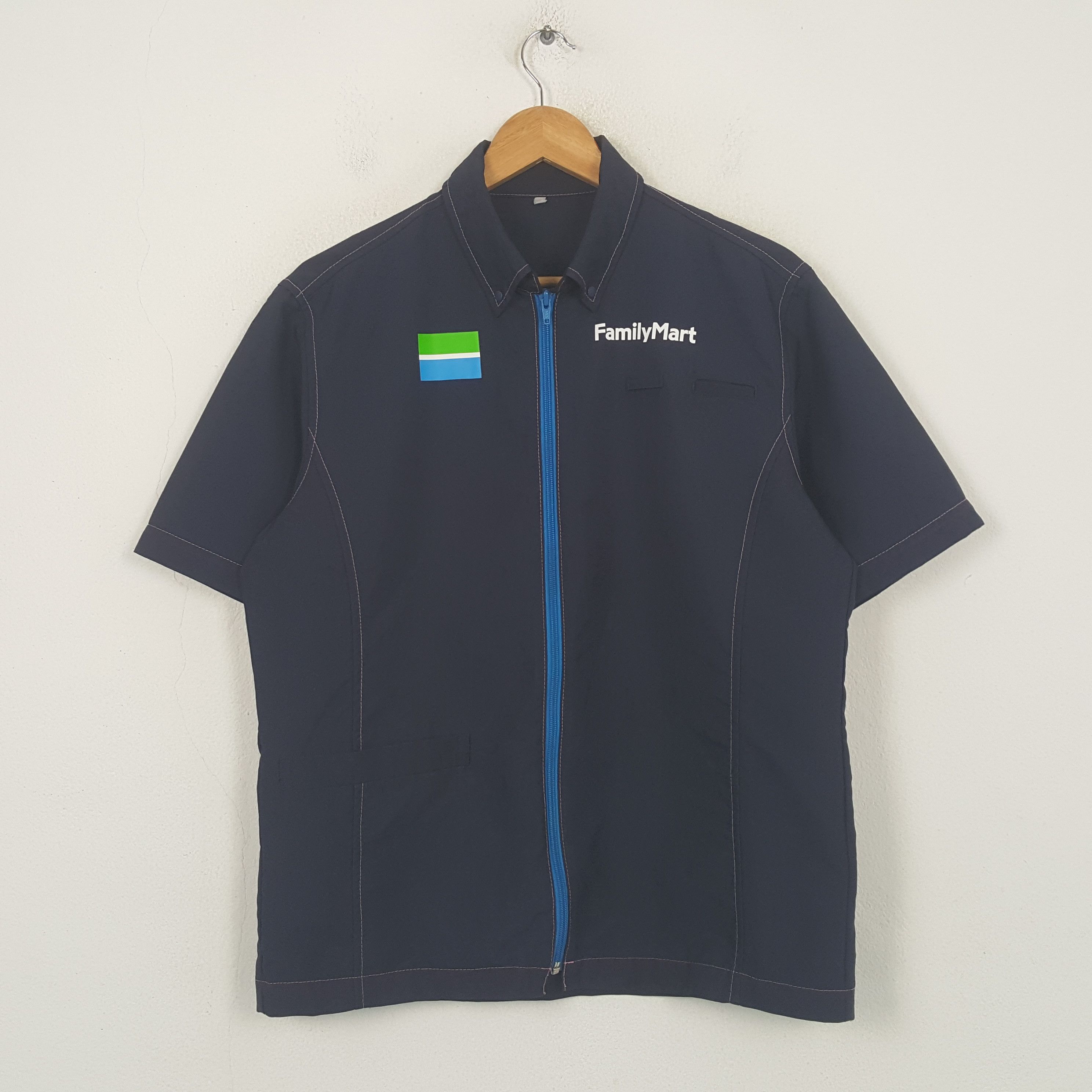 Vintage Vintage Family Mart Japan Workers Uniform Jacket C294N47 Size US M / EU 48-50 / 2 - 1 Thumbnail