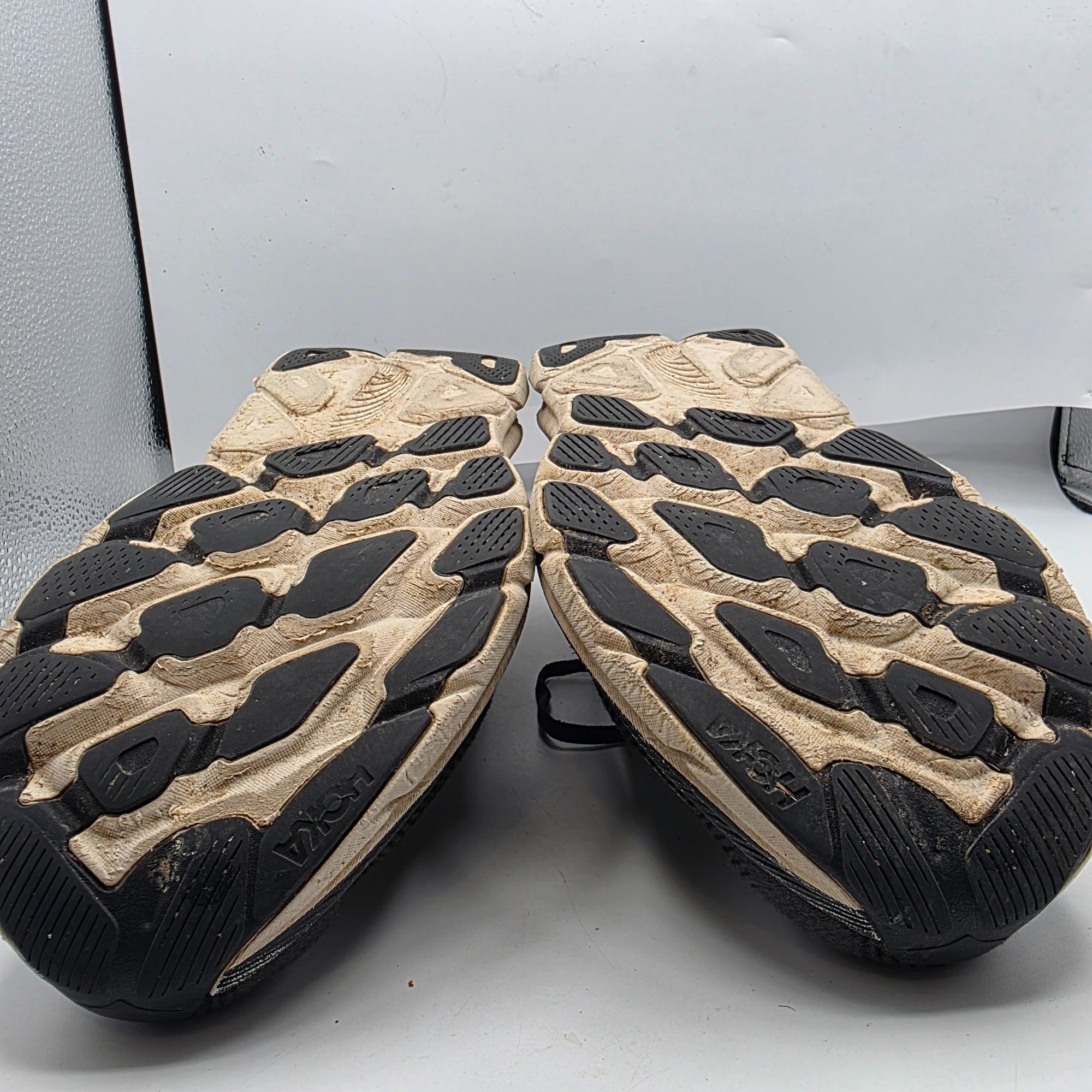 Hoka Hoka One One Clifton 9 Womens Size 12 Black Lightweight Athl Size US 12 / IT 42 - 12 Thumbnail