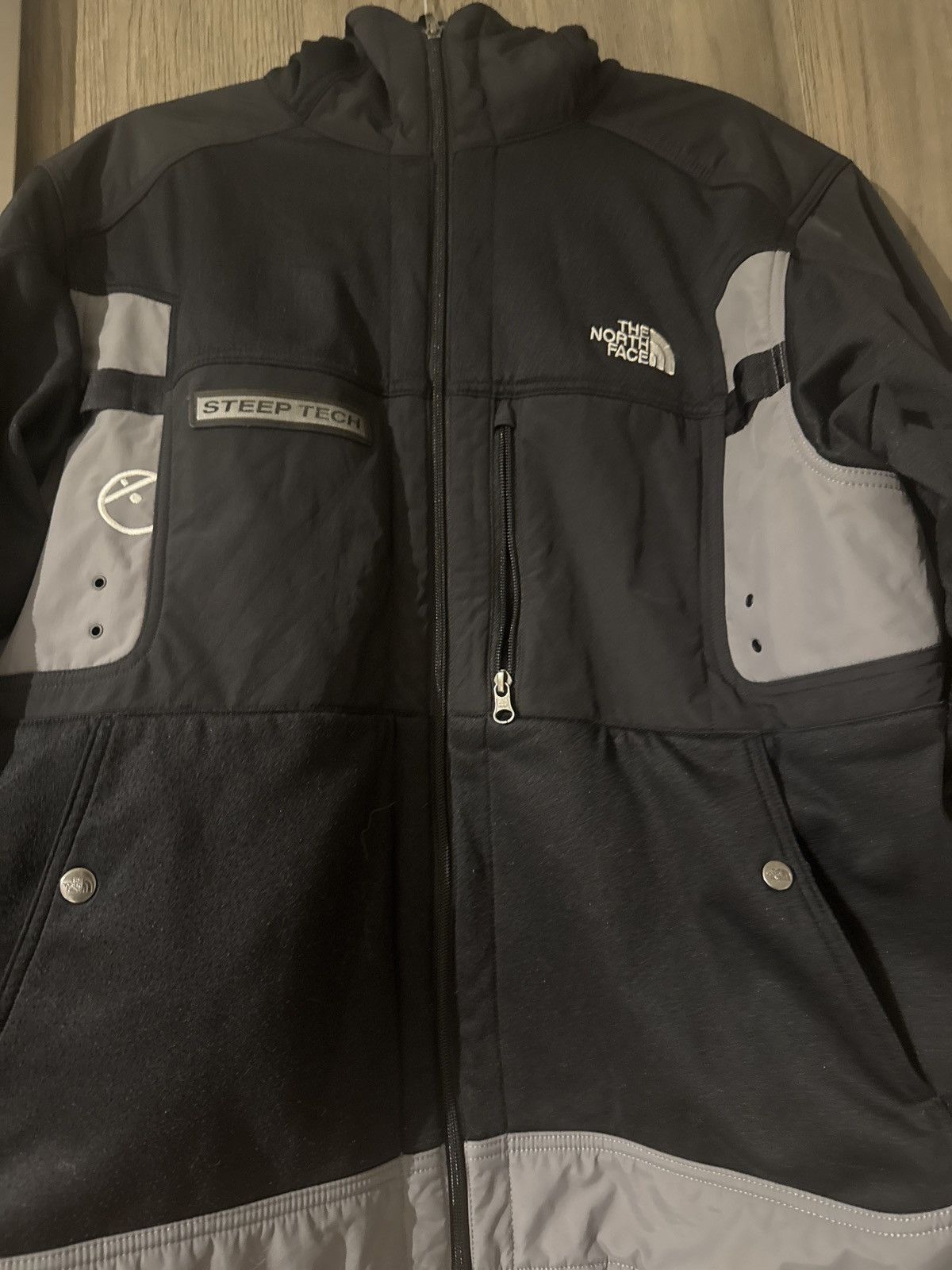 The North Face Vintage North Face Steep Tech Hooded Jacket Size US L / EU 52-54 / 3 - 1 Thumbnail