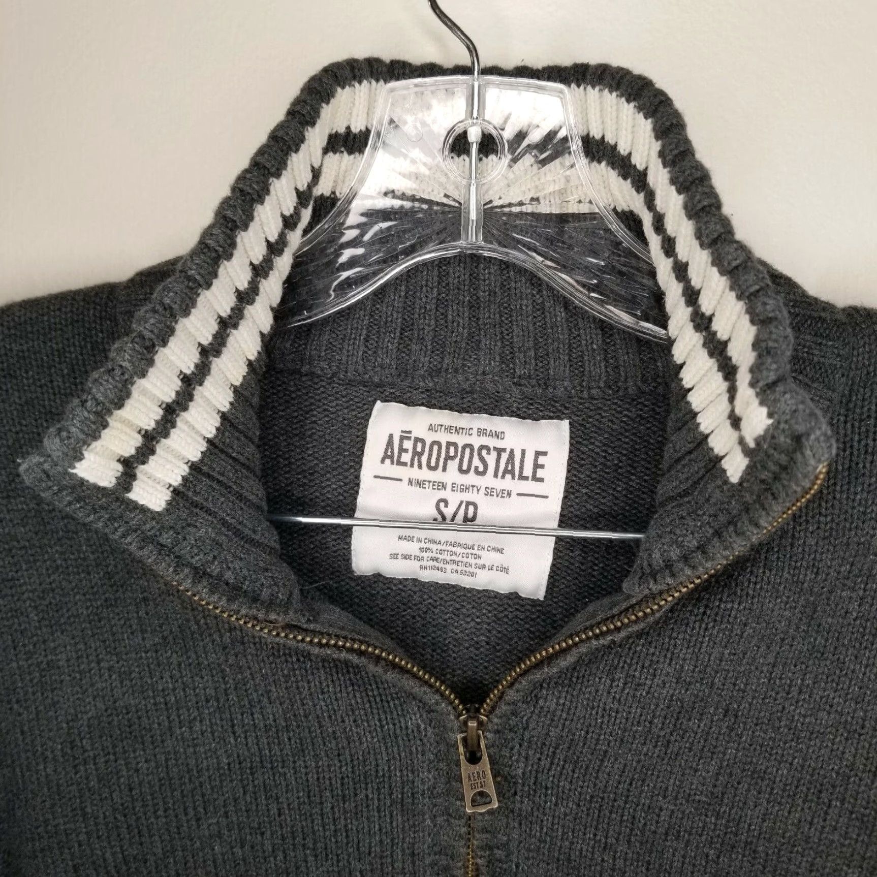 Vintage Aeropostale Mens Gray 1/4 Zip Pullover Sweater Size Small Size US S / EU 44-46 / 1 - 3 Thumbnail