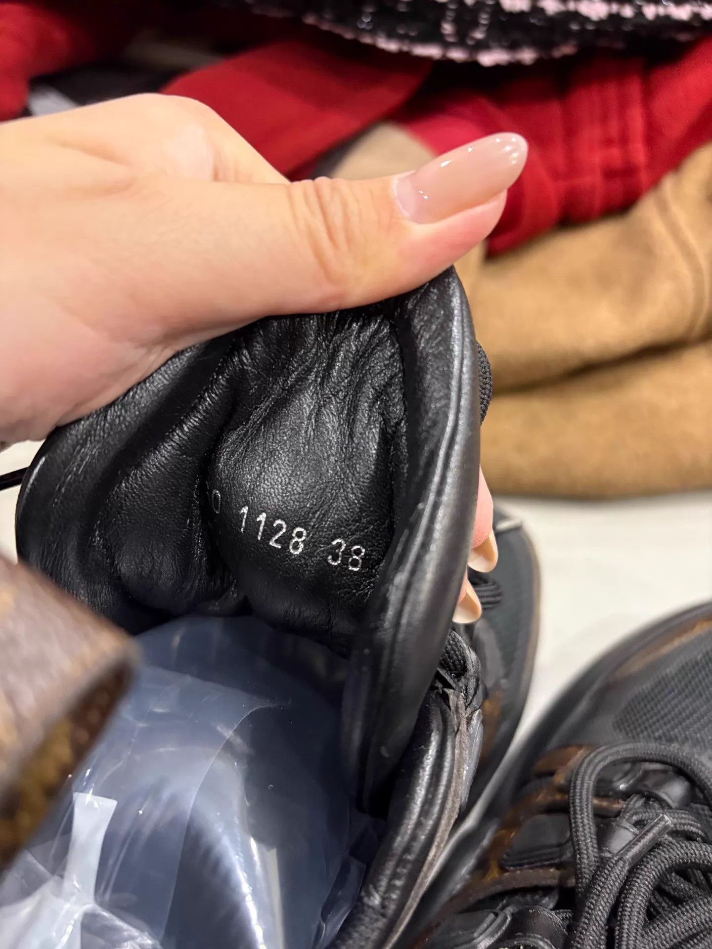 Louis Vuitton LV full Monogram color-blocked classic dad sneakers 38 9/10 Size US 7.5 / IT 37.5 - 5 Thumbnail