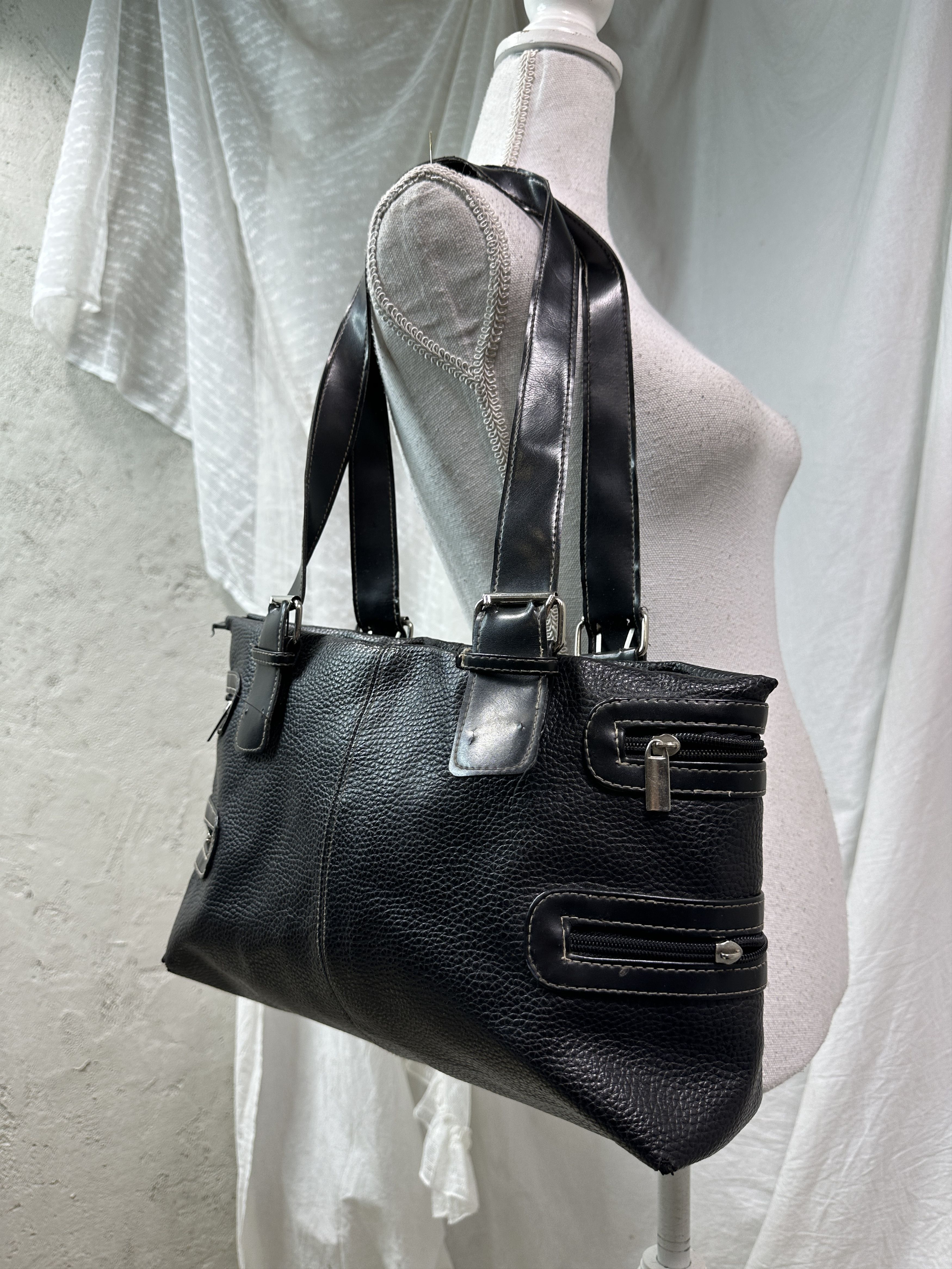 Vintage Vintage Avant Garde Leather Zippers Bag Y2K Size ONE SIZE - 1 Thumbnail