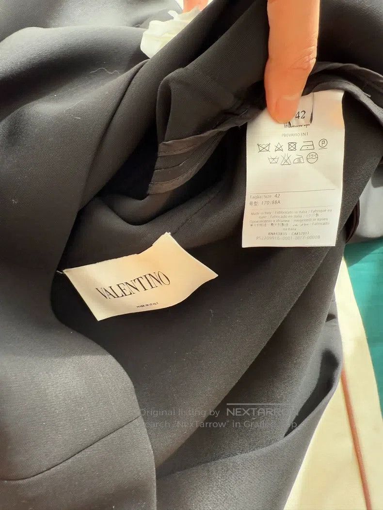 Valentino Valentino wool dress Size M / US 6-8 / IT 42-44 - 8 Thumbnail