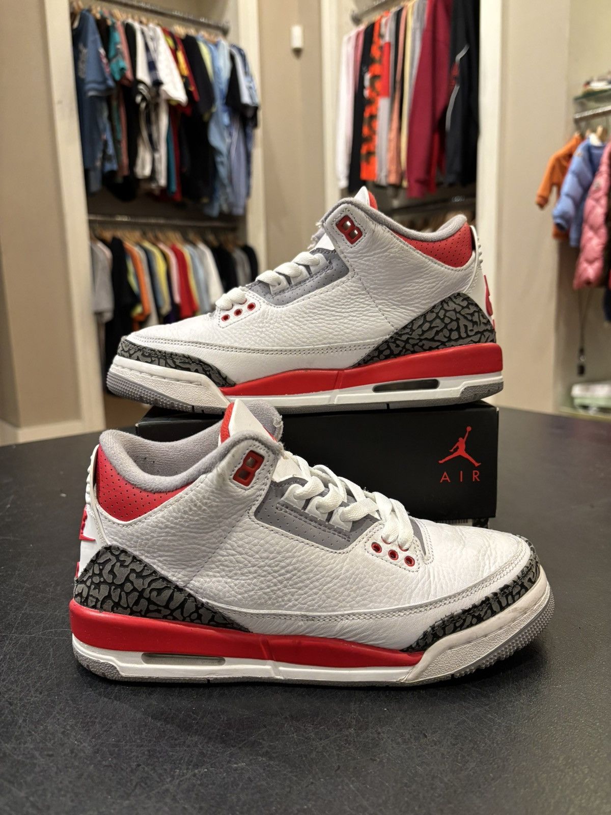 Jordan Brand Jordan 3 Retro ‘Fire Red’ Size US 6 / EU 39 - 1 Thumbnail