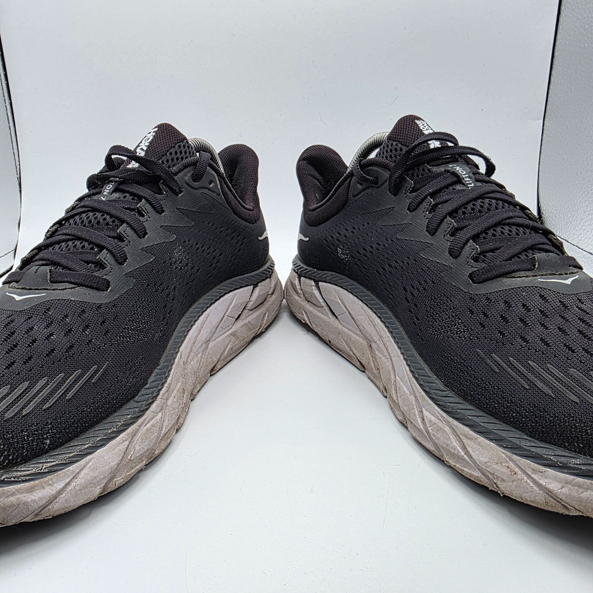 Hoka Hoka One One Clifton 7 Mens Size 10 Black White Athletic Sho Size US 10 / EU 43 - 3 Thumbnail