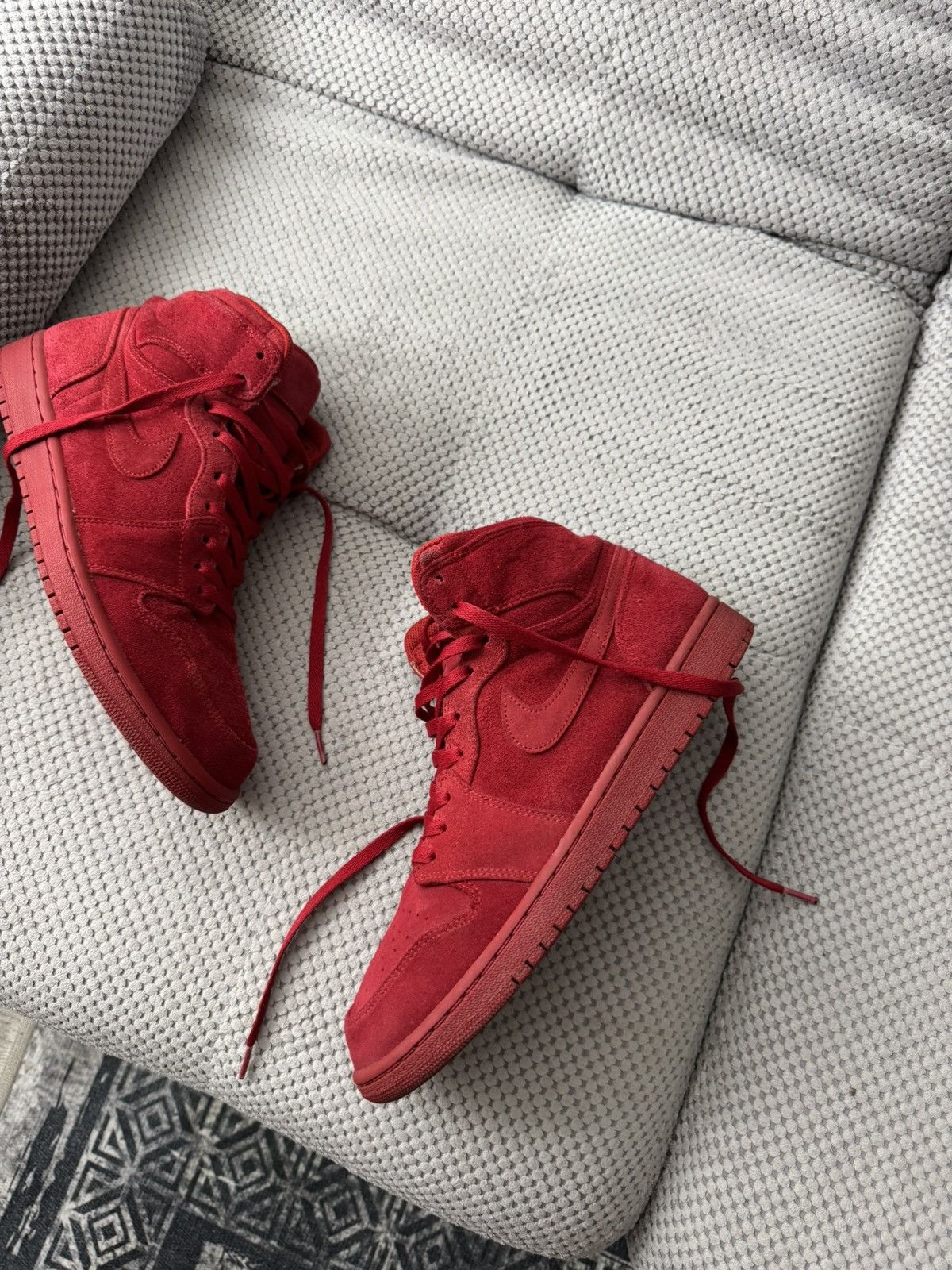 Nike Nike Air Jordan 1 Red Suede Size US 11 / EU 44 - 2 Thumbnail