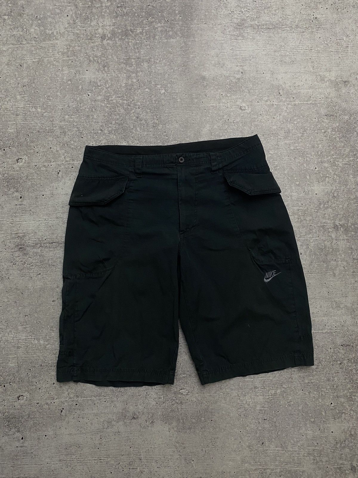 Nike × Vintage Nike vintage cargo shorts Size US 34 / EU 50 - 1 Thumbnail
