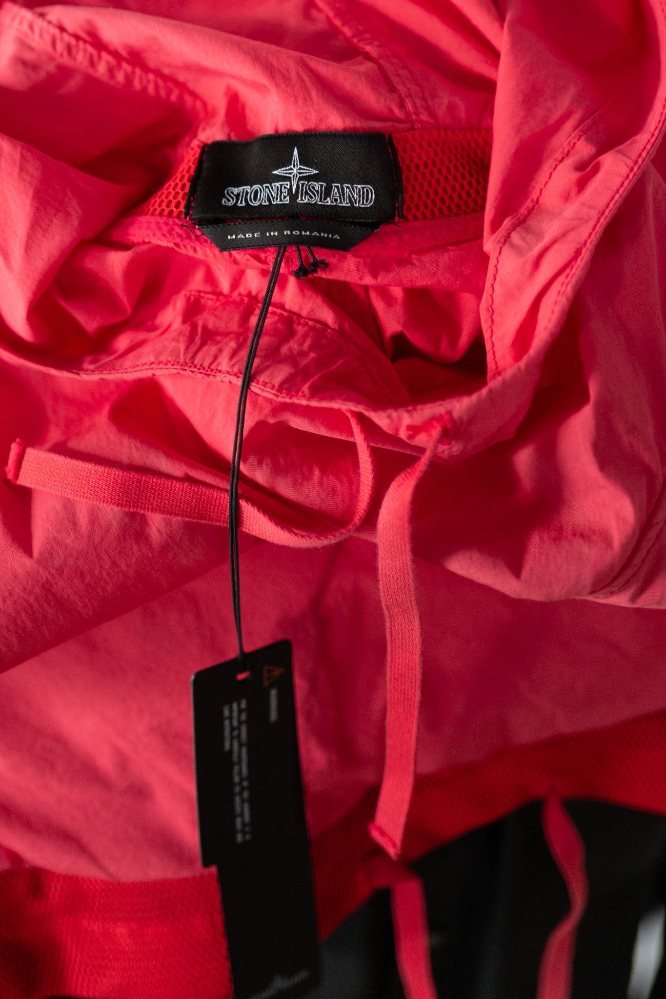 Stone Island Shadow Project SHADOW PROJECT SHORT SLEEVE PULLOVER PINK/RED SZ. M NWT Size US M / EU 48-50 / 2 - 6 Thumbnail