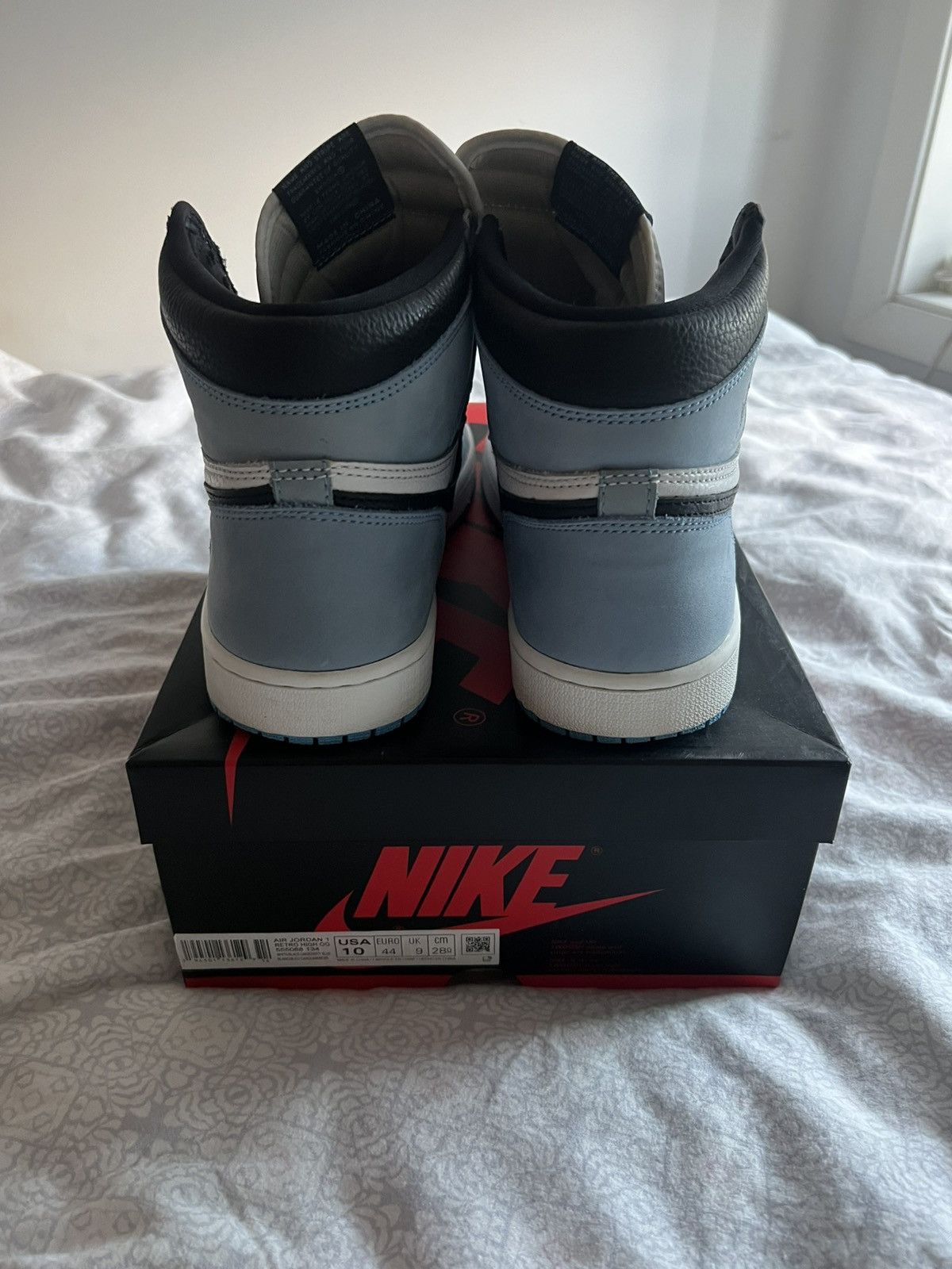 Jordan Brand Jordan 1 Retro High University Blue 2021 Size US 10 / EU 43 - 3 Thumbnail