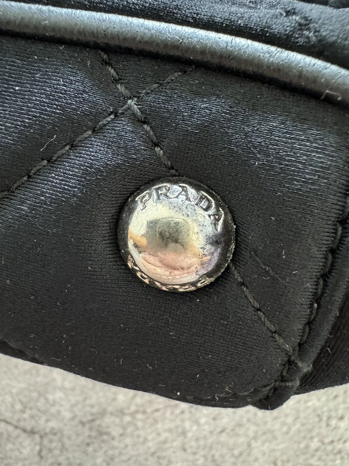 Prada Prada Black Quilted handbag with triangle Size ONE SIZE - 7 Thumbnail