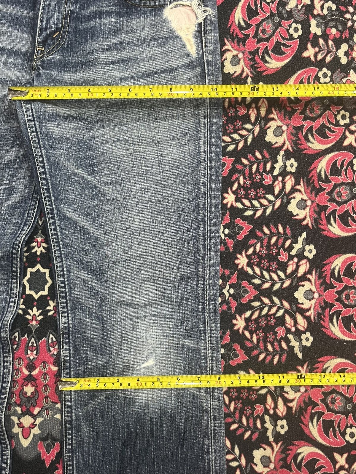 Levi's Vintage Levi’s Whisker Blue Faded Washed Patches Unisex Jean Size US 28 / EU 44 - 15 Thumbnail
