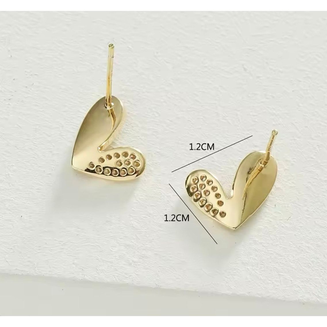 Other NWT Gold plated CZ cut diamond heart stud earrings Size ONE SIZE - 2 Thumbnail
