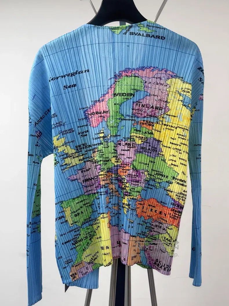 Issey Miyake Issey Miyake World Map Pleated Cardigan Size L / US 10 / IT 46 - 2 Thumbnail