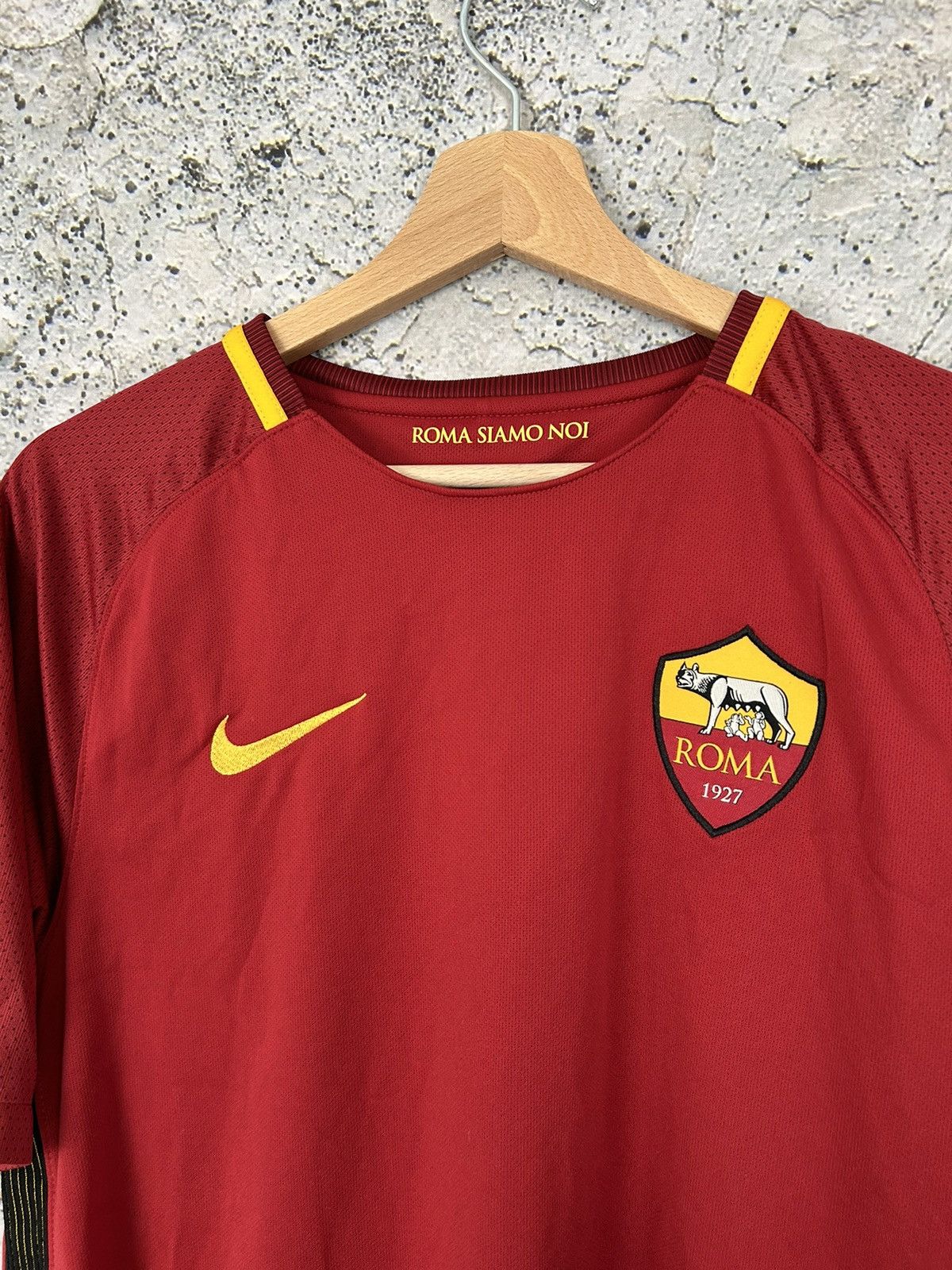 Nike AS Roma El Shaarawy Soccer Jersey Nike Football Rare Size US M / EU 48-50 / 2 - 4 Thumbnail