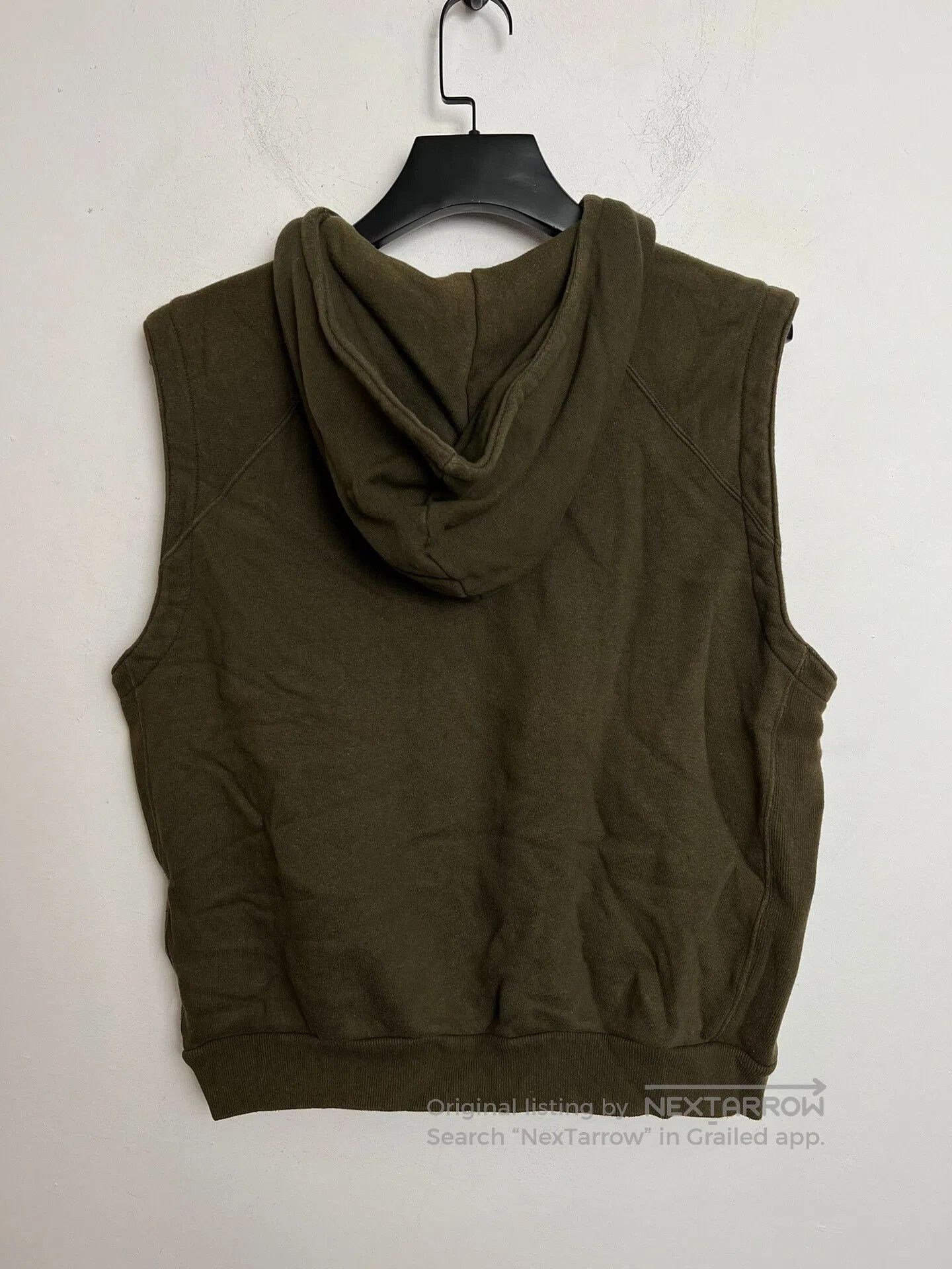 Comme des Garcons UNDERCOVER x KAWS Sleeveless Hoodie Sweatshirt. Size US M / EU 48-50 / 2 - 5 Thumbnail