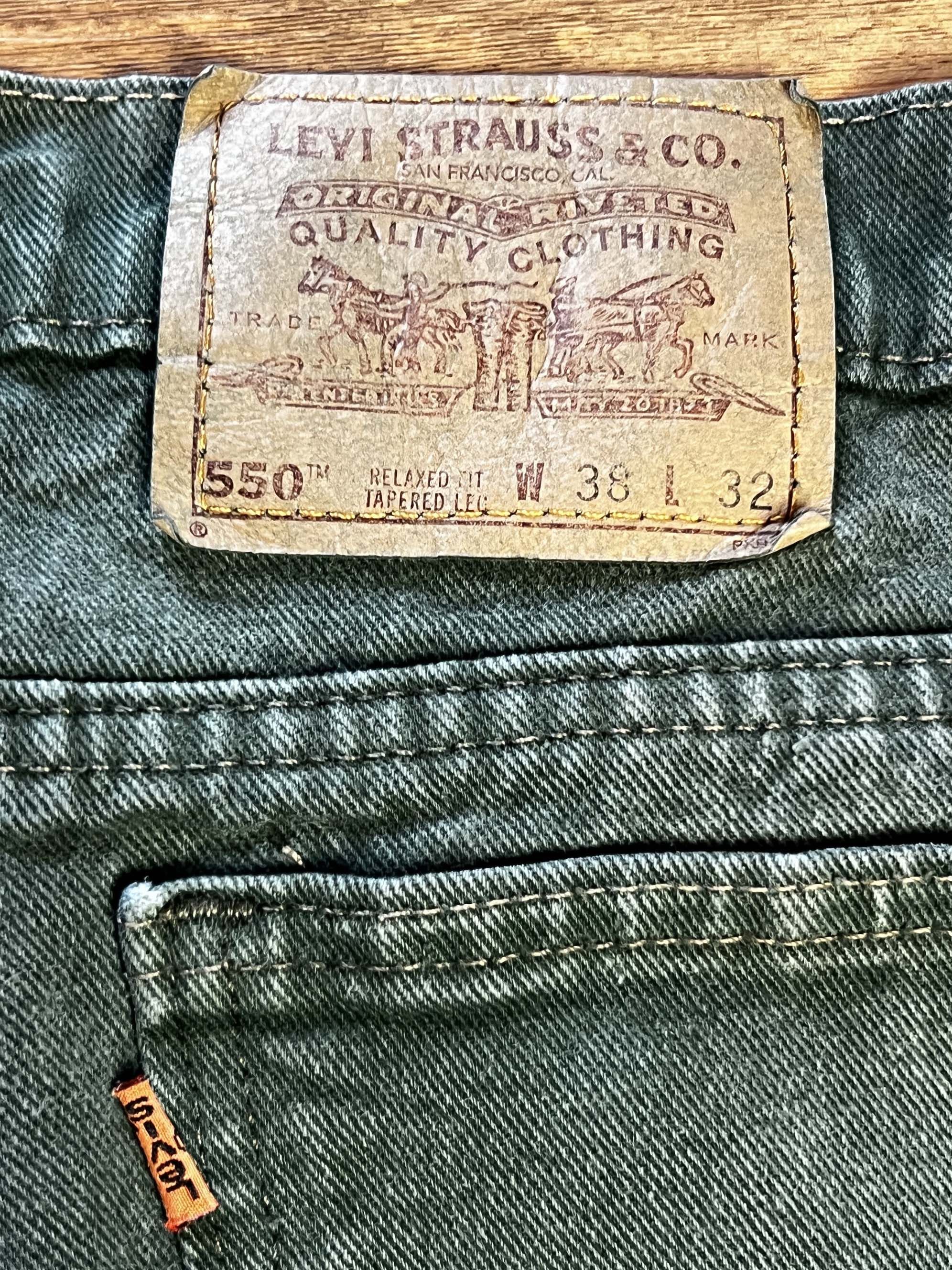 Levi's Vintage Clothing Vintage 1990's Levi's 550 Green Tapered Leg Orange Tab Jeans Size US 38 / EU 54 - 12 Thumbnail
