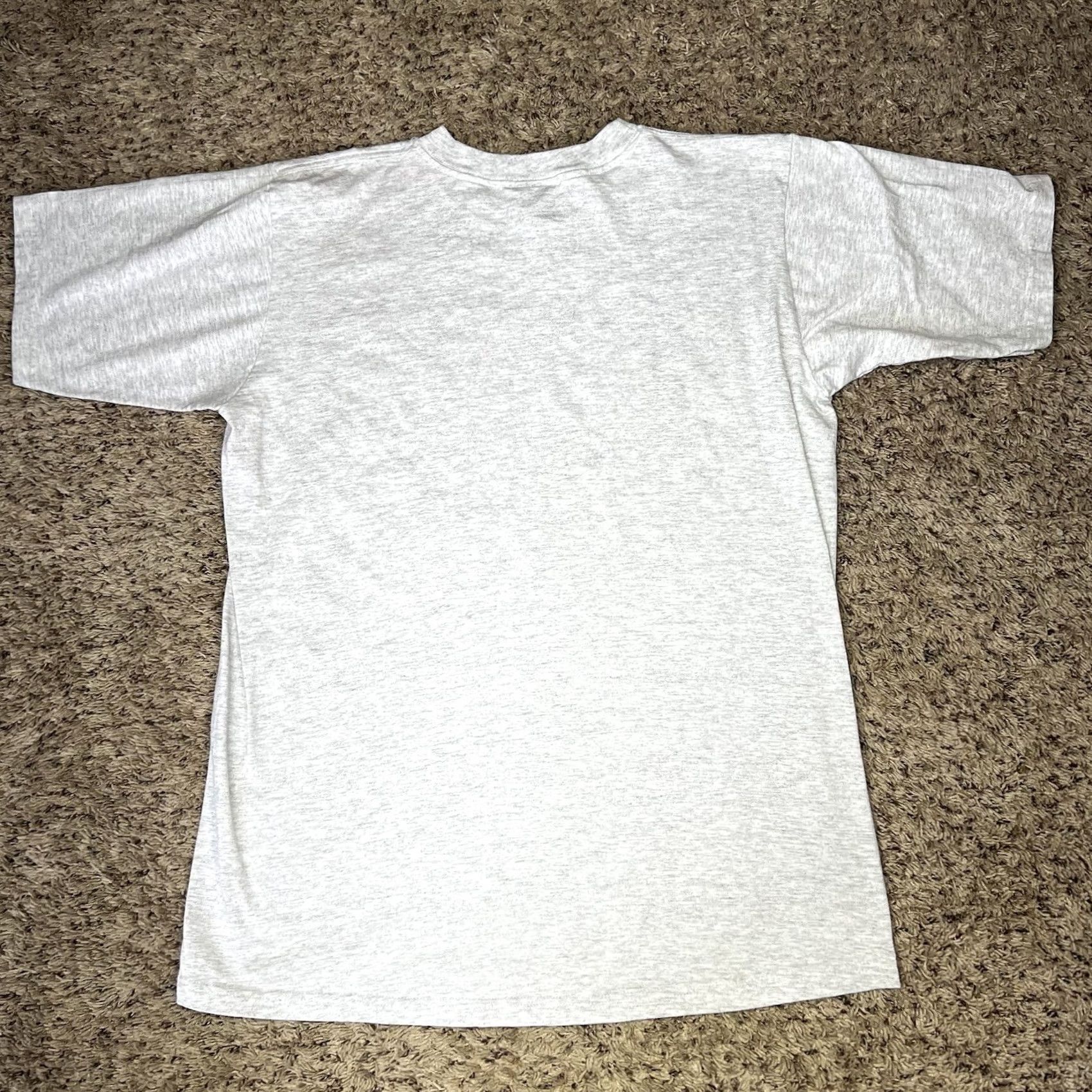 Jansport VINTAGE Huskies JanSport T-Shirt L Large USA 90s NIU SIU Crew Neck Gray Cotton Shirt Mens Logo Graphic Print Heathered University Sports"} Size US L / EU 52-54 / 3 - 3 Thumbnail