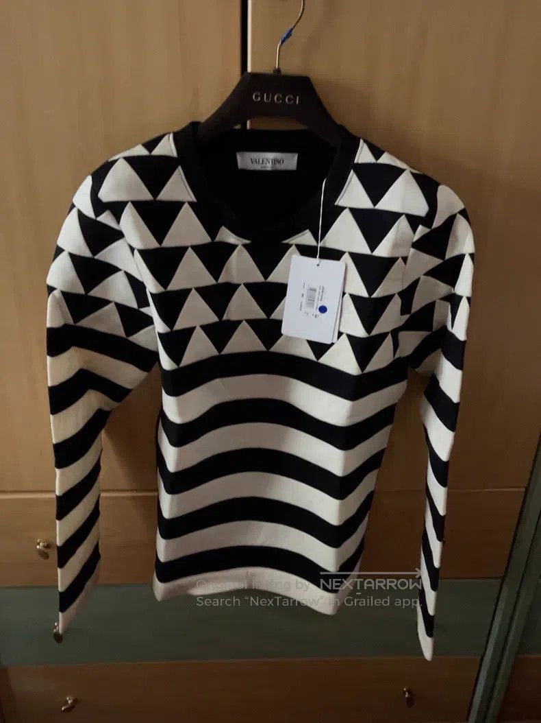 Other Valentino Knitted top Size S / US 4 / IT 40 - 1 Thumbnail