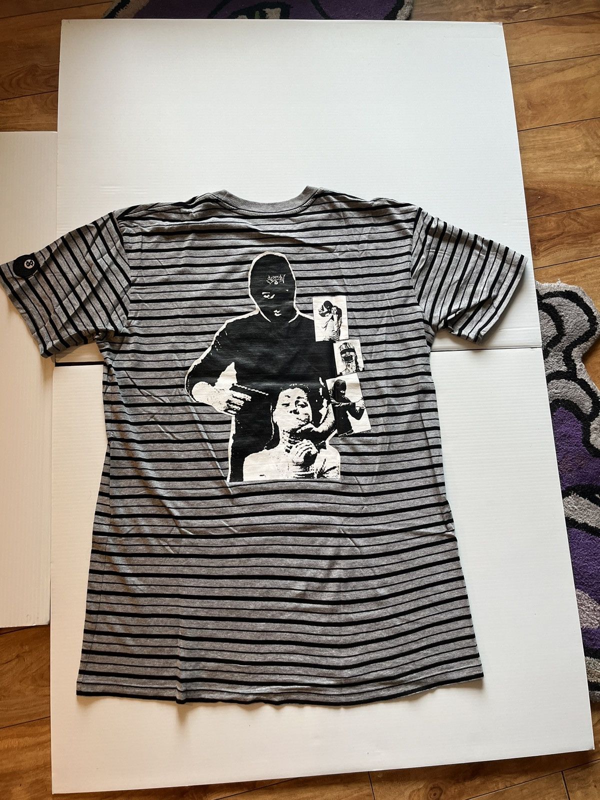 Section 8 Section 8 hitting a lick striped Tshirt Size US L / EU 52-54 / 3 - 4 Thumbnail