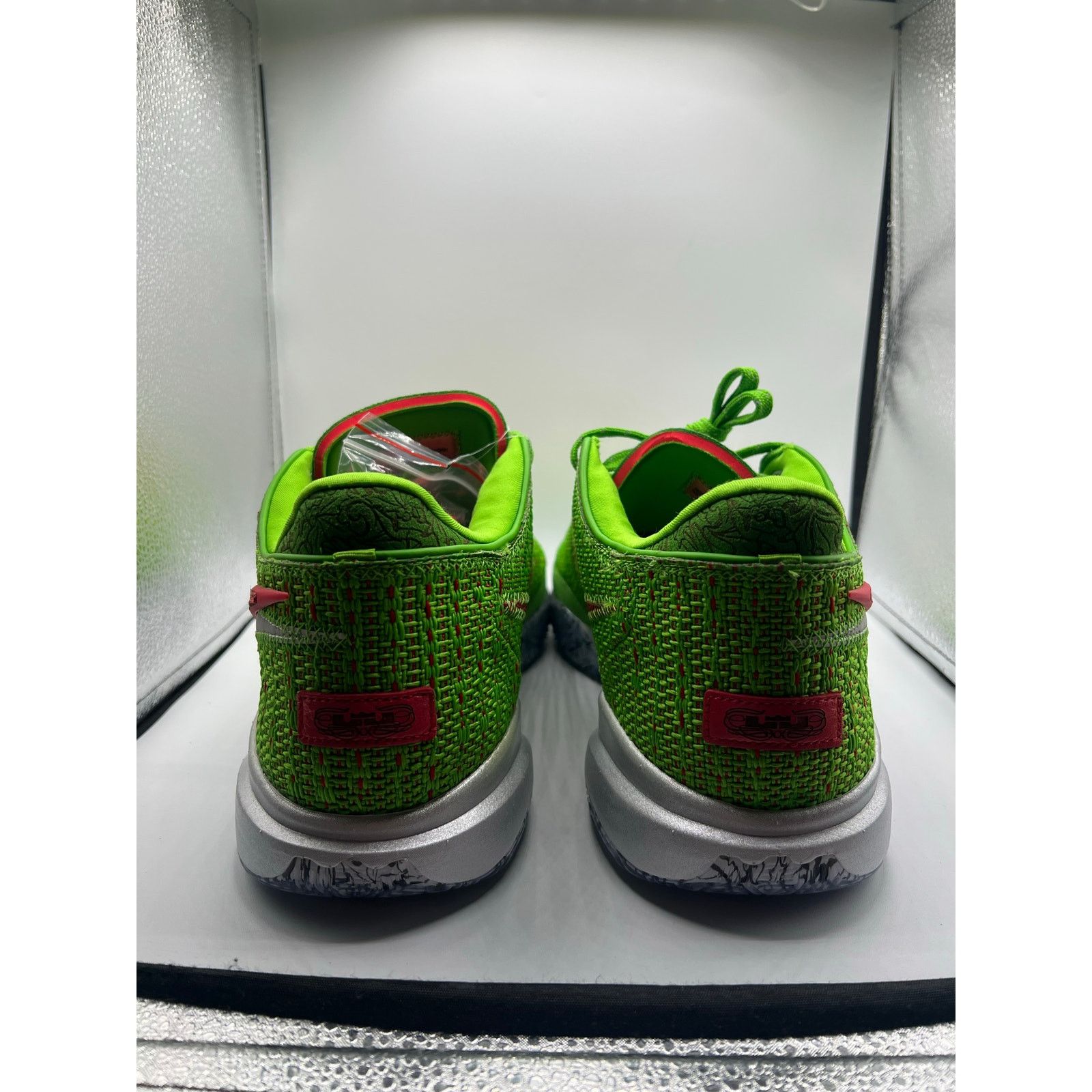 Nike Nike LeBron 20 “Stocking Stuffer” size 16 men’s Size US 15 / EU 48 - 4 Thumbnail