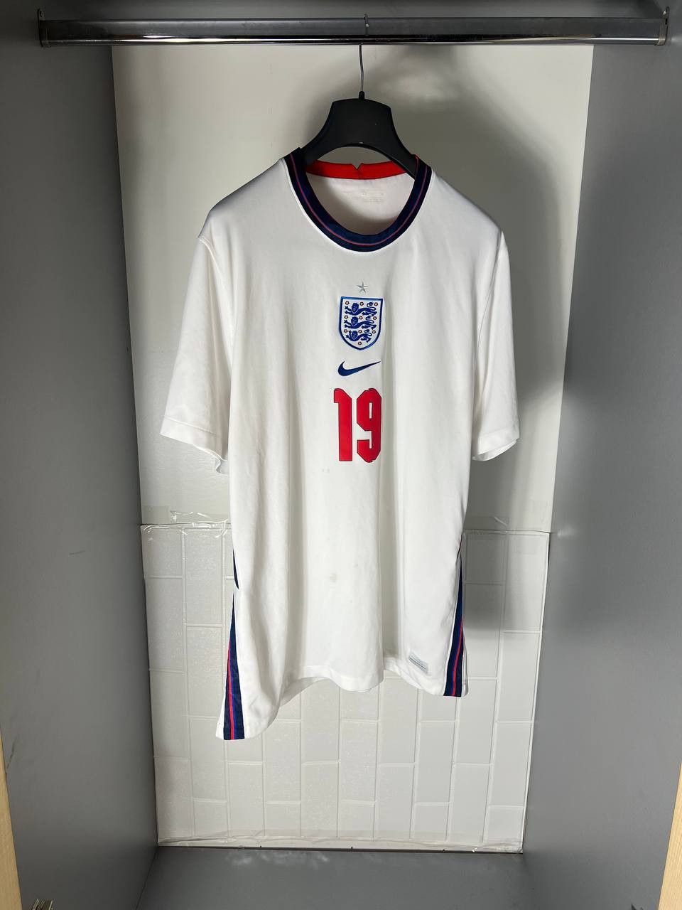 Nike VINTAGE NIKE ENGLAND SOCCER JERSEY RETRO MANCHESTER Y2K 90s Size US XL / EU 56 / 4 - 3 Thumbnail