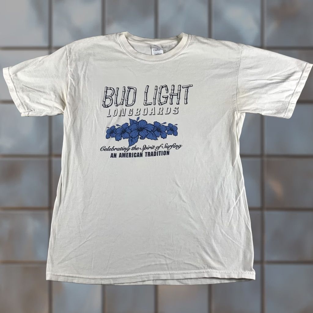 Gildan VINTAGE Bud Light Longboards Shirt Mens L White Gildan Heavy Cotton T-Shirt Crew Neck Short Sleeve Graphic Print Mens Regular Heavyweight Size US L / EU 52-54 / 3 - 1 Thumbnail