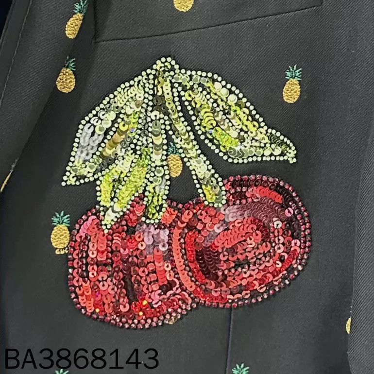 Gucci Gucci Pineapple embroidered sequin cherry suit 2502-Nextarr Size 40R - 6 Thumbnail