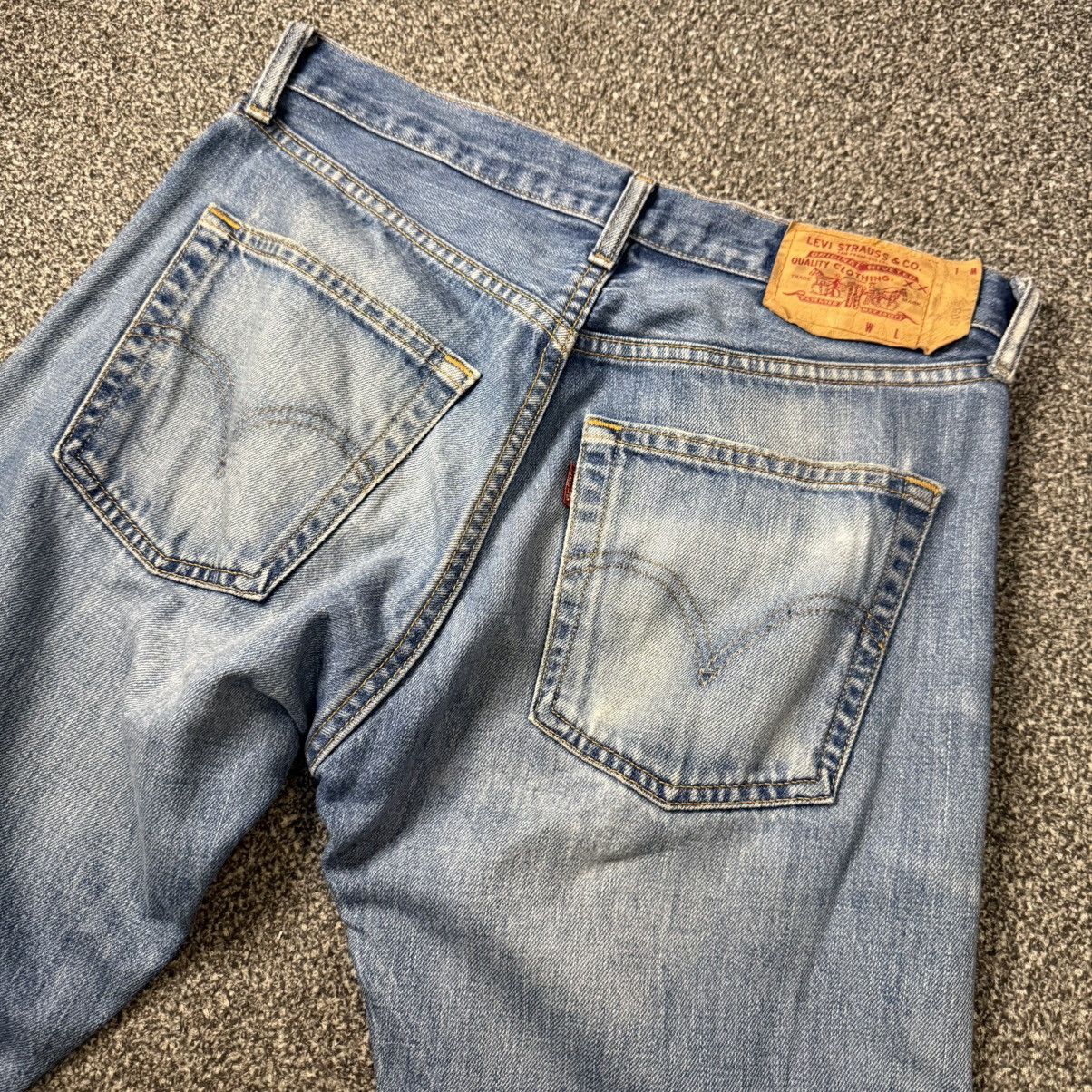 Levi's Vintage Clothing Vintage Levis 505 Light Wash Denim W31 Size US 31 - 4 Thumbnail