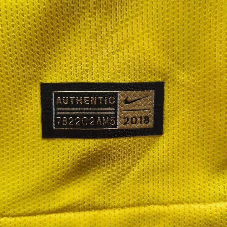 Nike Manchester City 18 goalkeeper Player Issue football jersey L Size US L / EU 52-54 / 3 - 6 Thumbnail